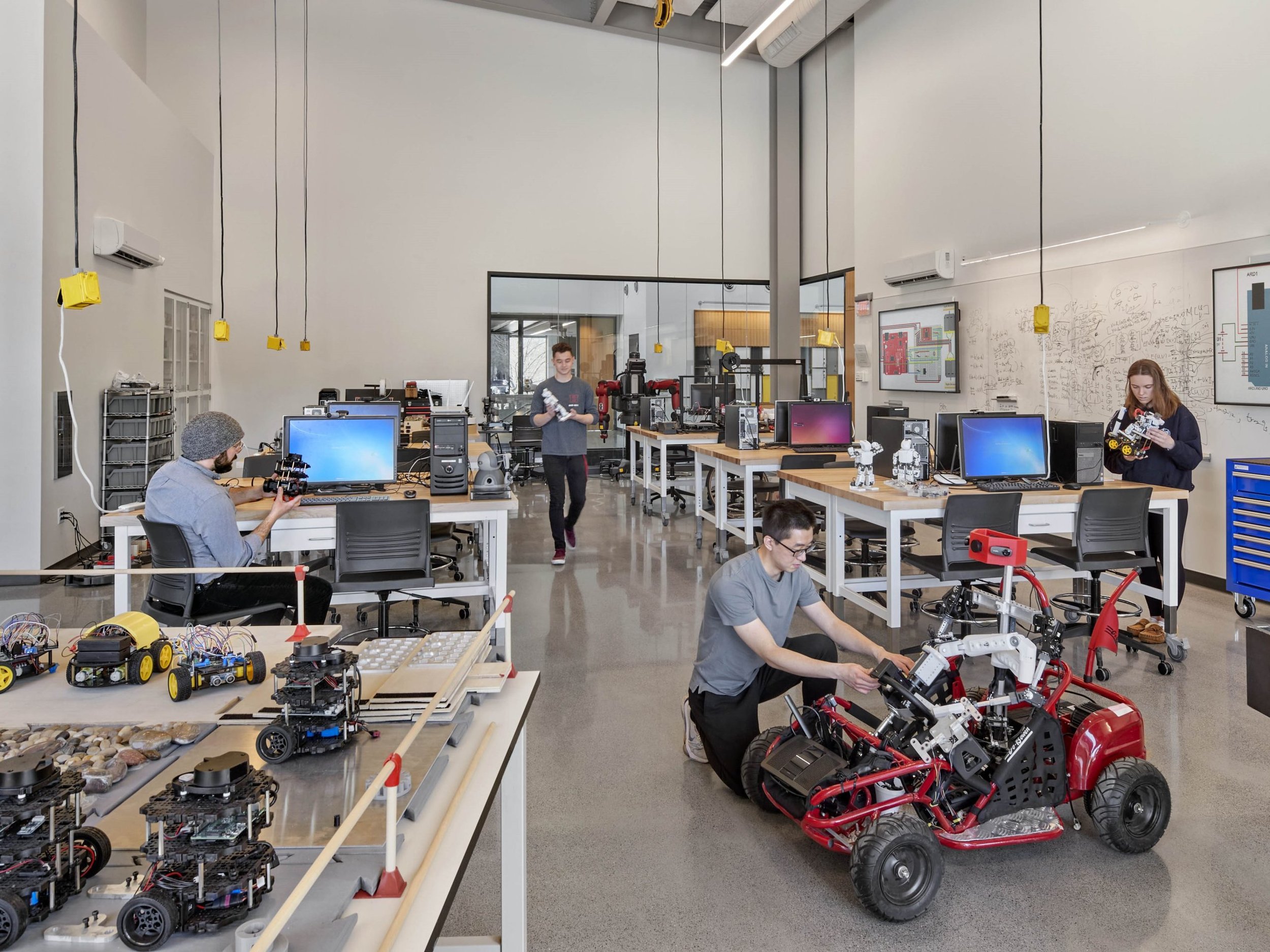 Gratis robotica-opleiding voor iedereen: IEEE RAS lanceert RAS University