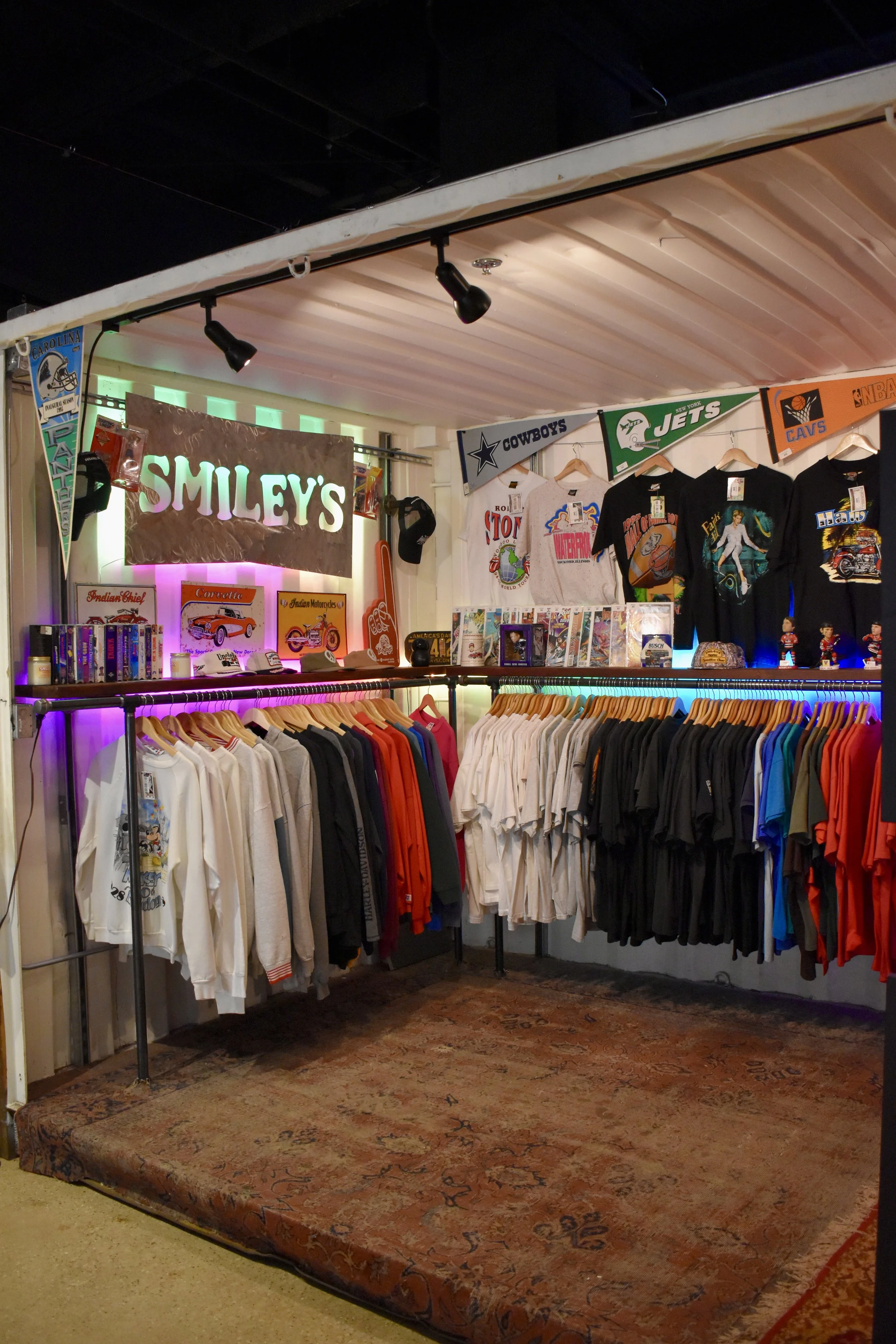 Smiley's Vintage