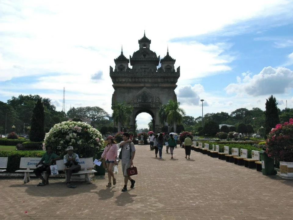 Monleudy's Lao trip-10.jpg