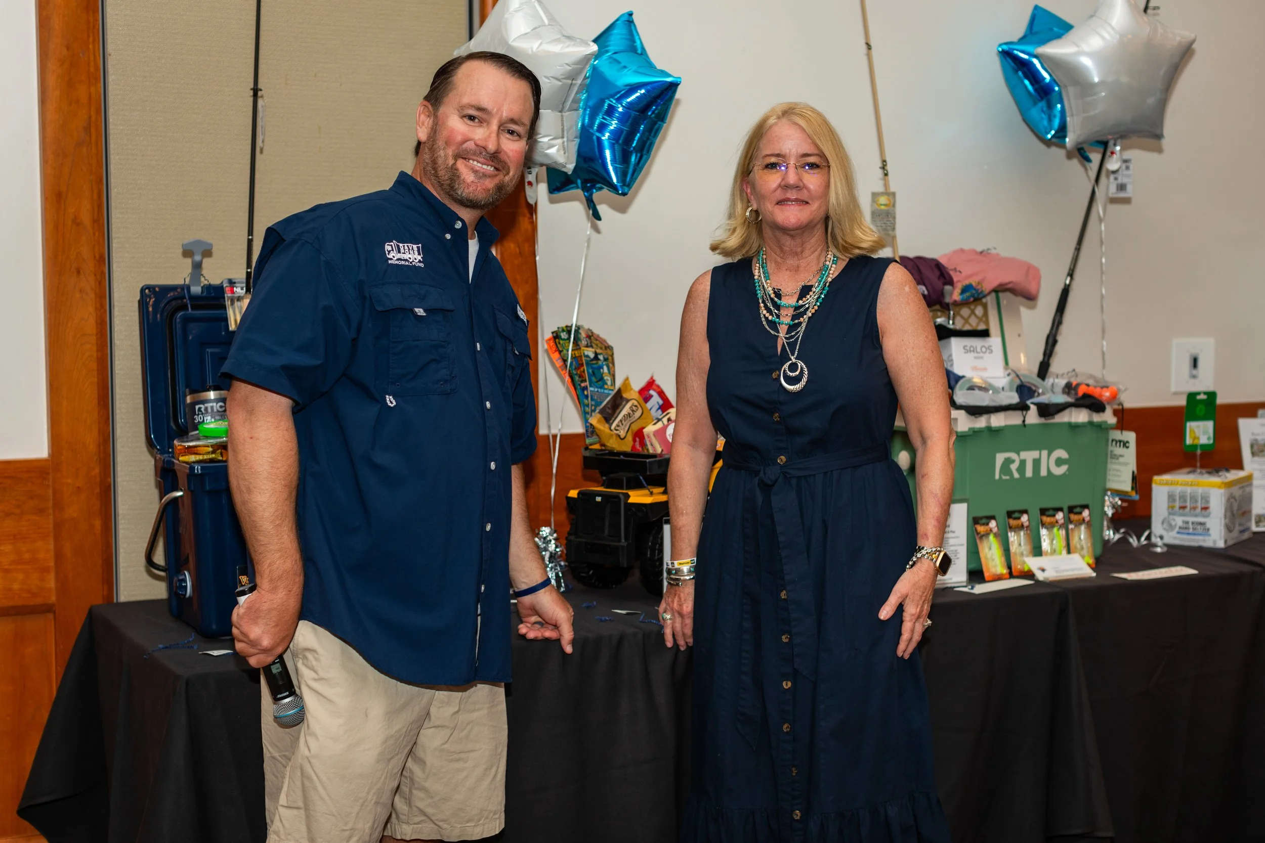 (7)DinnerAndAwards_095.jpg