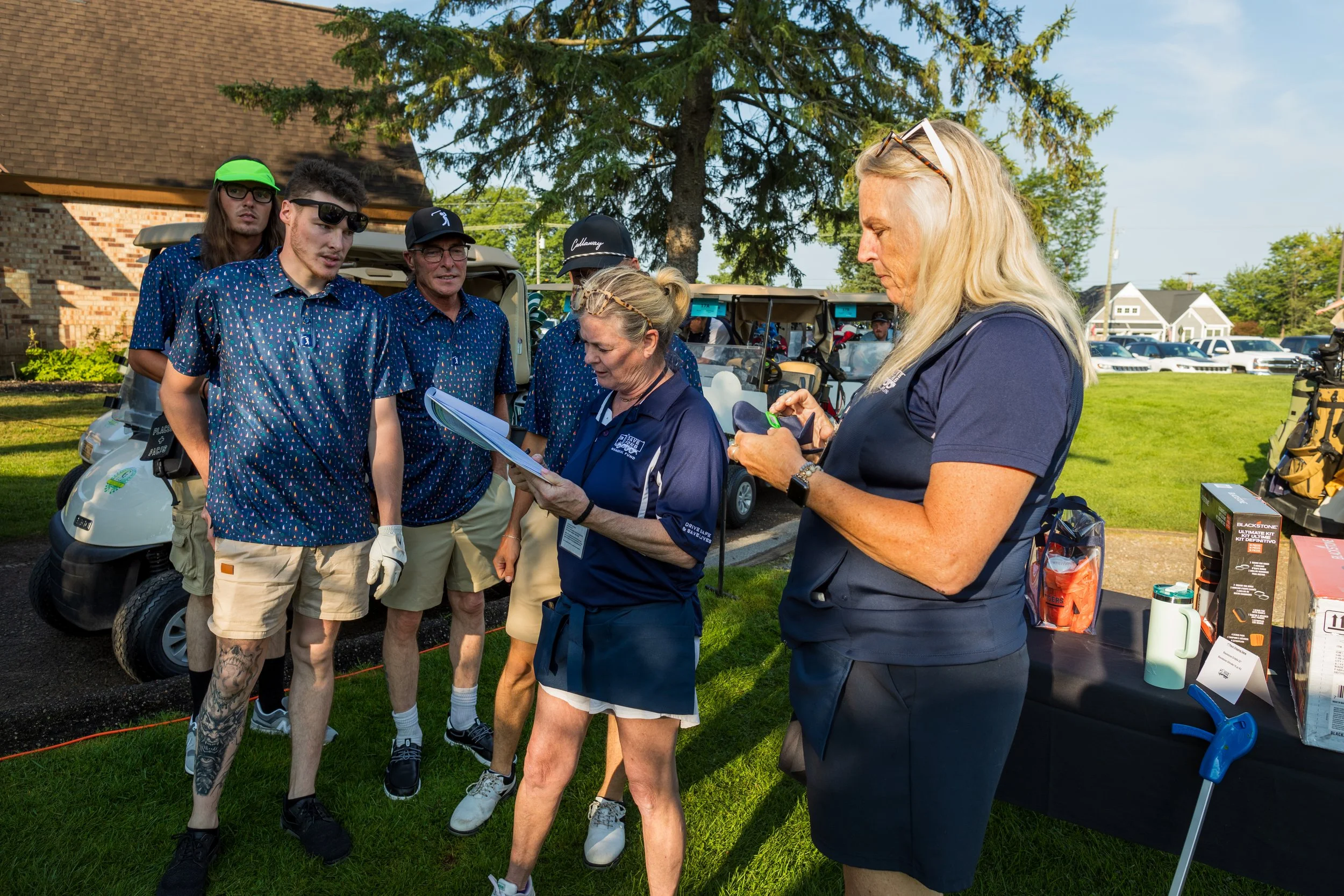 (3)Golfing_001.jpg