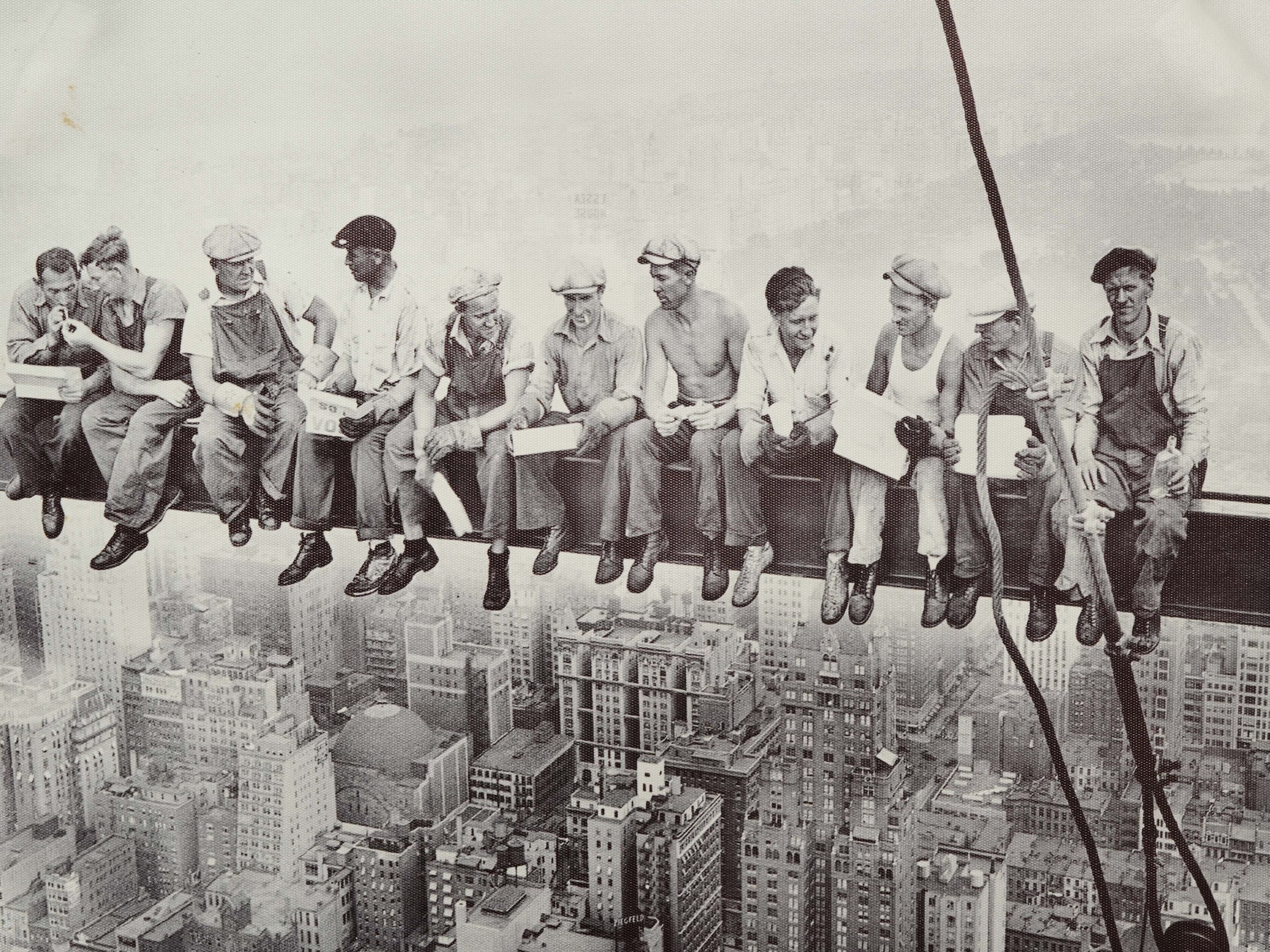 Empire-bldg-workers-sm.jpg