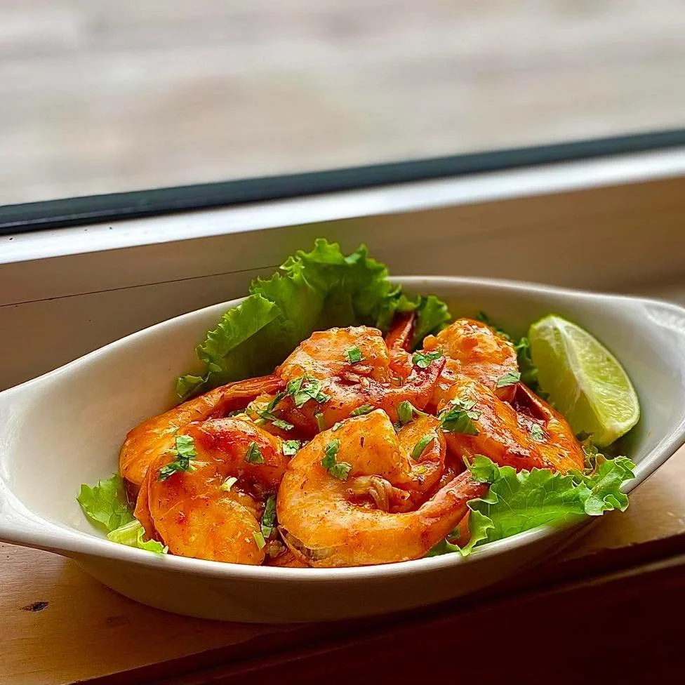 Last night to get a Caribbean Jerk Shrimp Appetizer &amp; pair it with a Black + Bleu Bacon Burger 🤤🤩 See yall tonight, it&rsquo;s a beautiful day out! 🌞