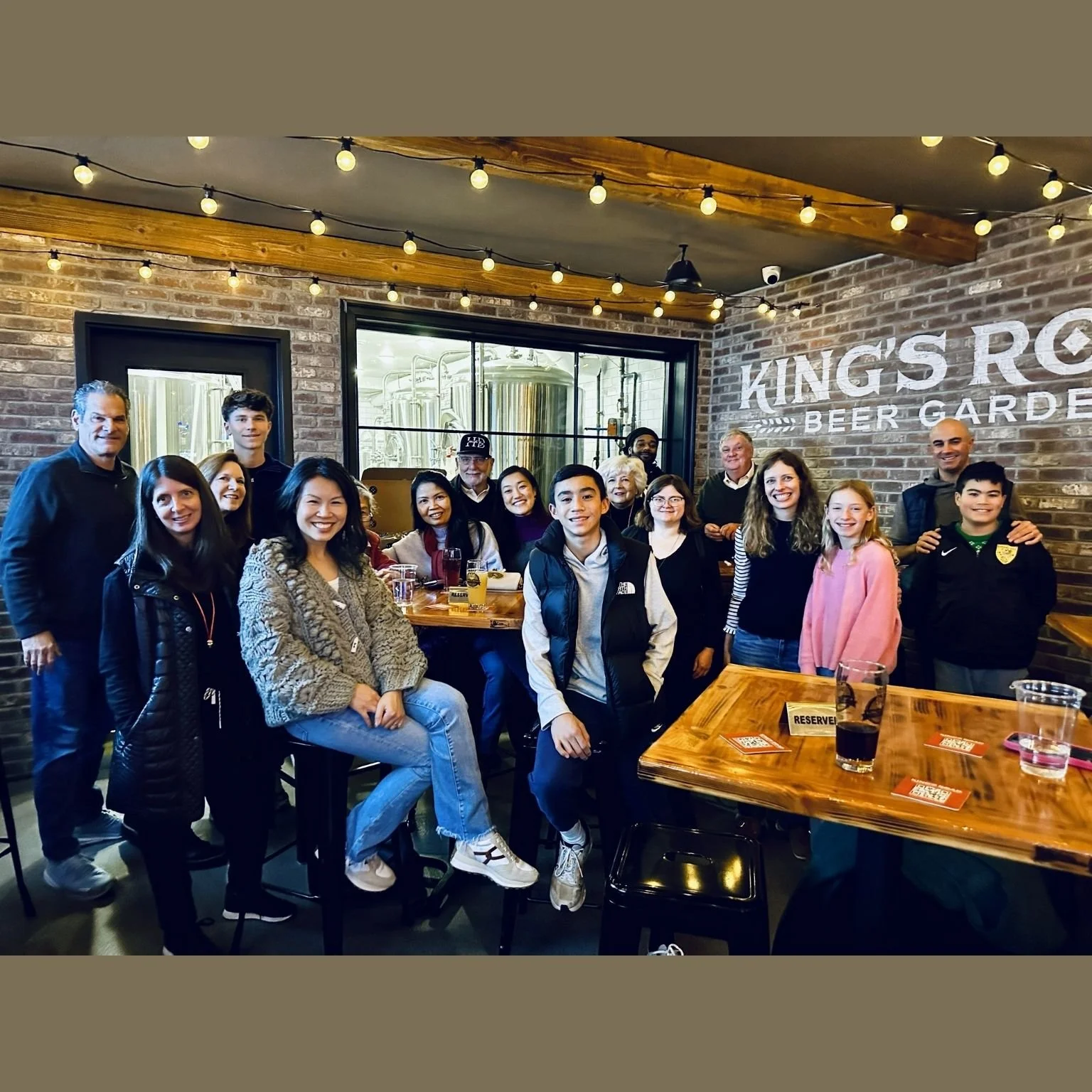 This past weekend we had the honor of gathering with our amazing volunteers for happy hour!💛 These photos show just a handful of the generous, humble people who bring Best Day to life! We are so grateful for each and every one of our volunteers!

Sp