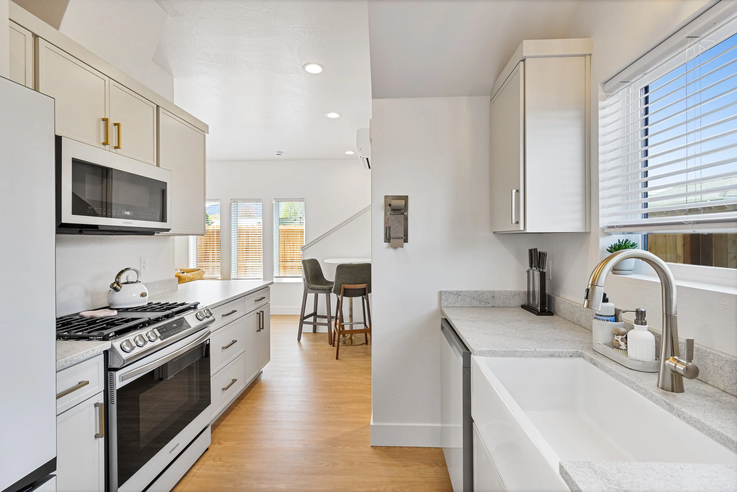 Project Year: 2024  
Project Cost: $250,000  
Style: Modern 
Description: 980 sq.ft. (440 each level) timy home featuring 2 bedrooms, 2 bathrooms and washer/dryer.  