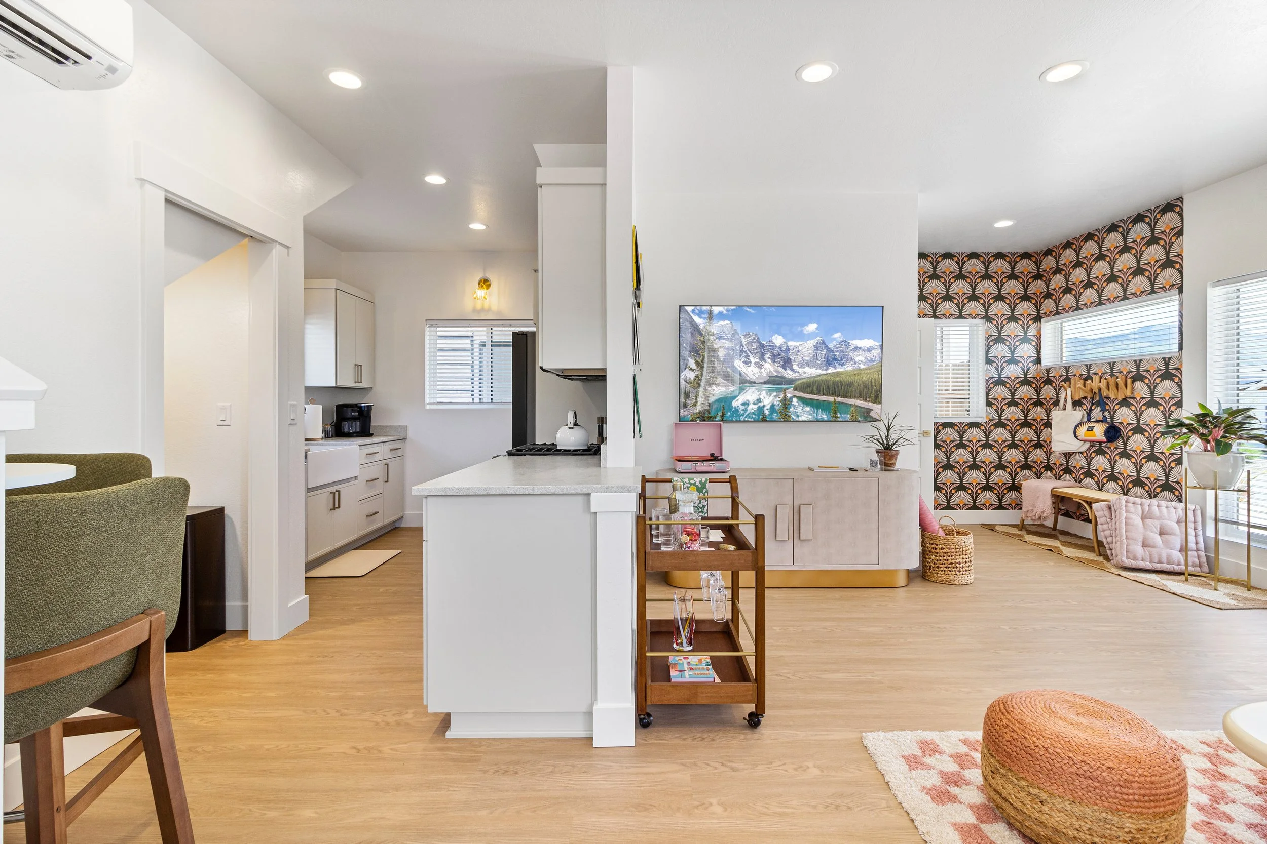 Project Year: 2024  
Project Cost: $250,000  
Style: Modern 
Description: 980 sq.ft. (440 each level) timy home featuring 2 bedrooms, 2 bathrooms and washer/dryer.  