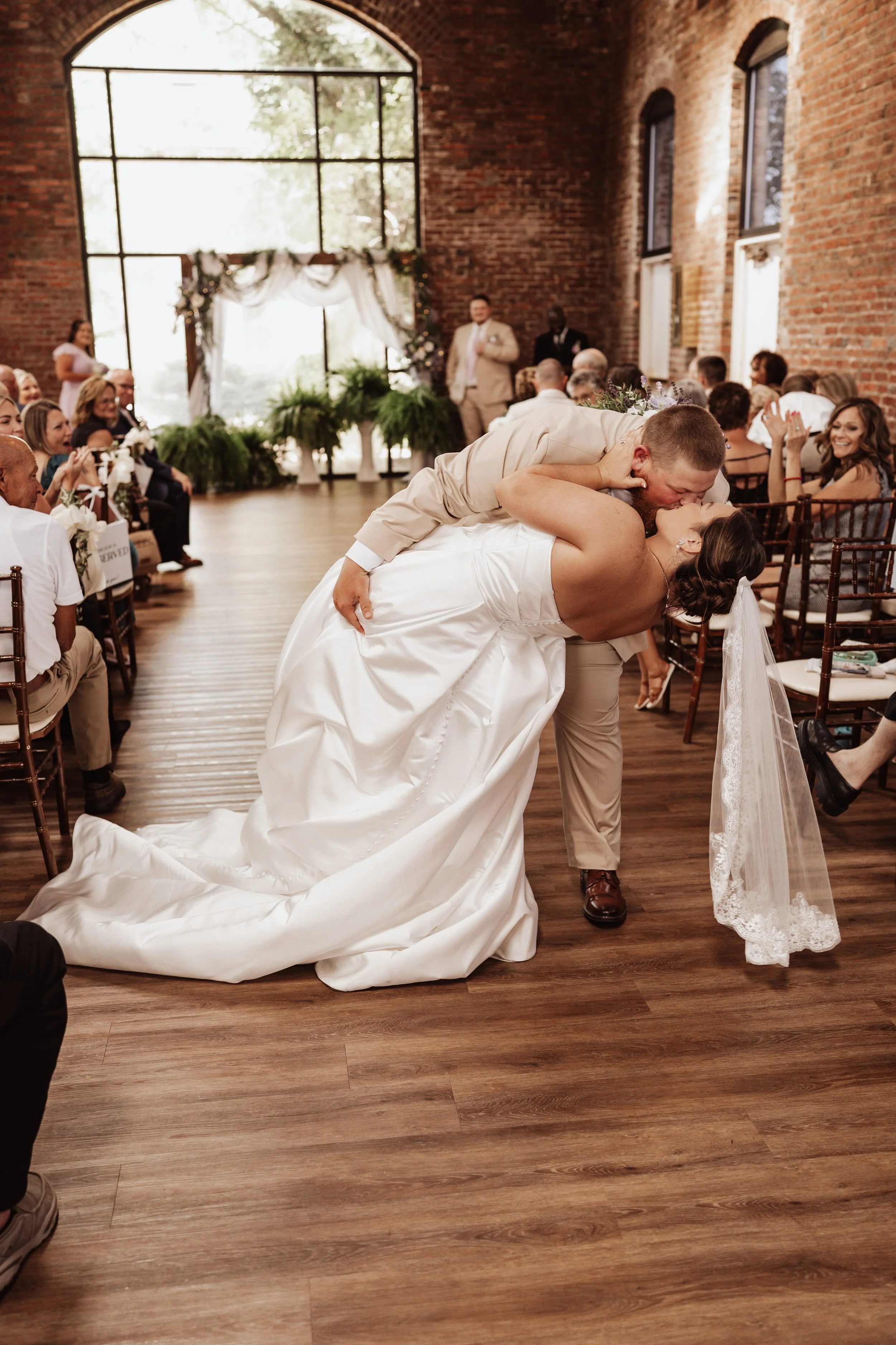  10-hour Wedding day Timeline (From a Photographer)