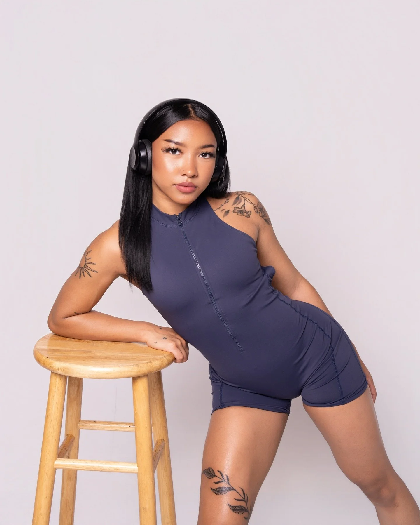 Built to train. Styled to dominate. 
@angvvalencia x Auxxilus 
#auxxilus #fitnesslife