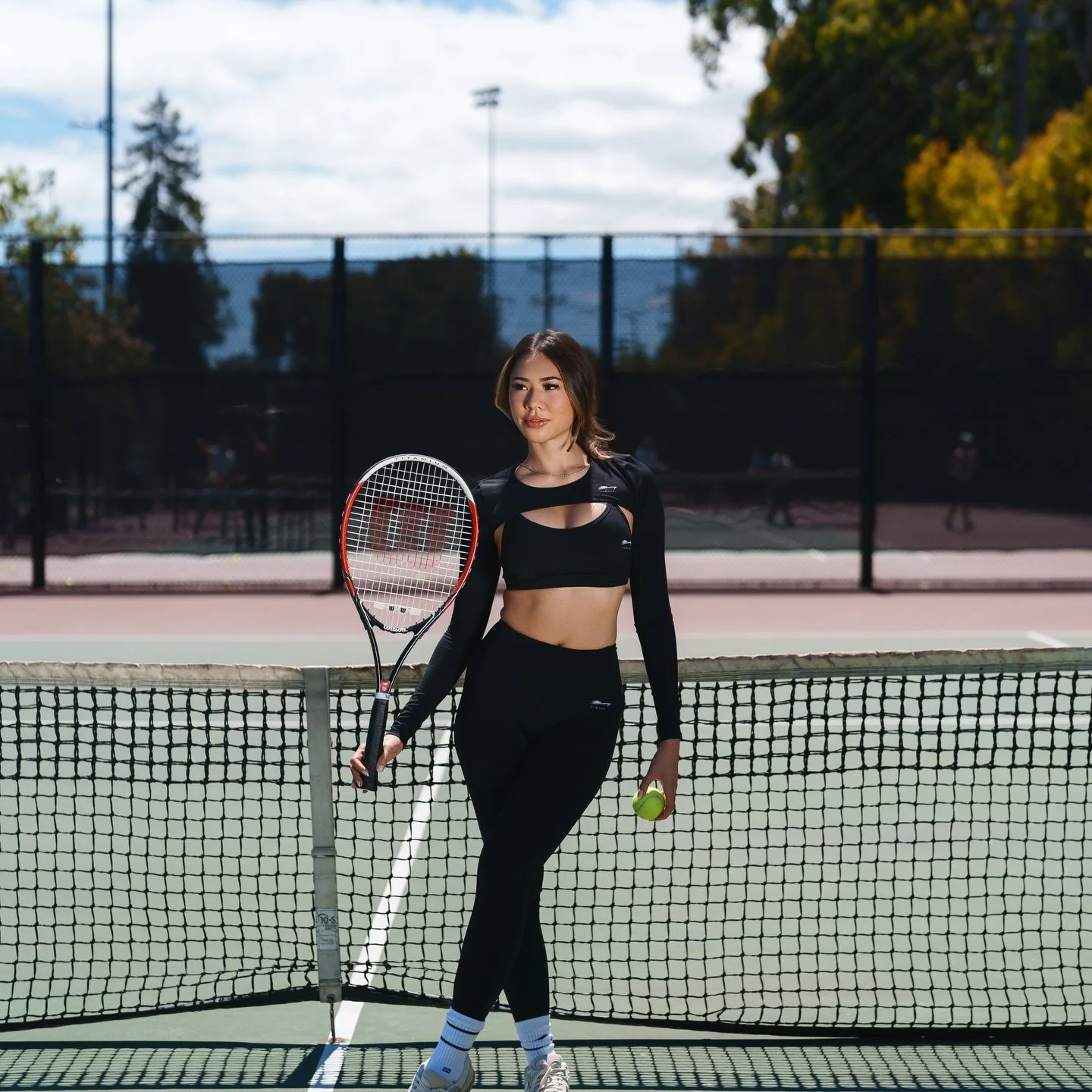Making moves and breaking sweats. 💎 There&rsquo;s just something about the fit of @Auxxilus that makes every rep feel like a statement. @elizaachar 
Shop look via link in bio. 🔗
#Auxxilus #FitnessGoals #GymStyle