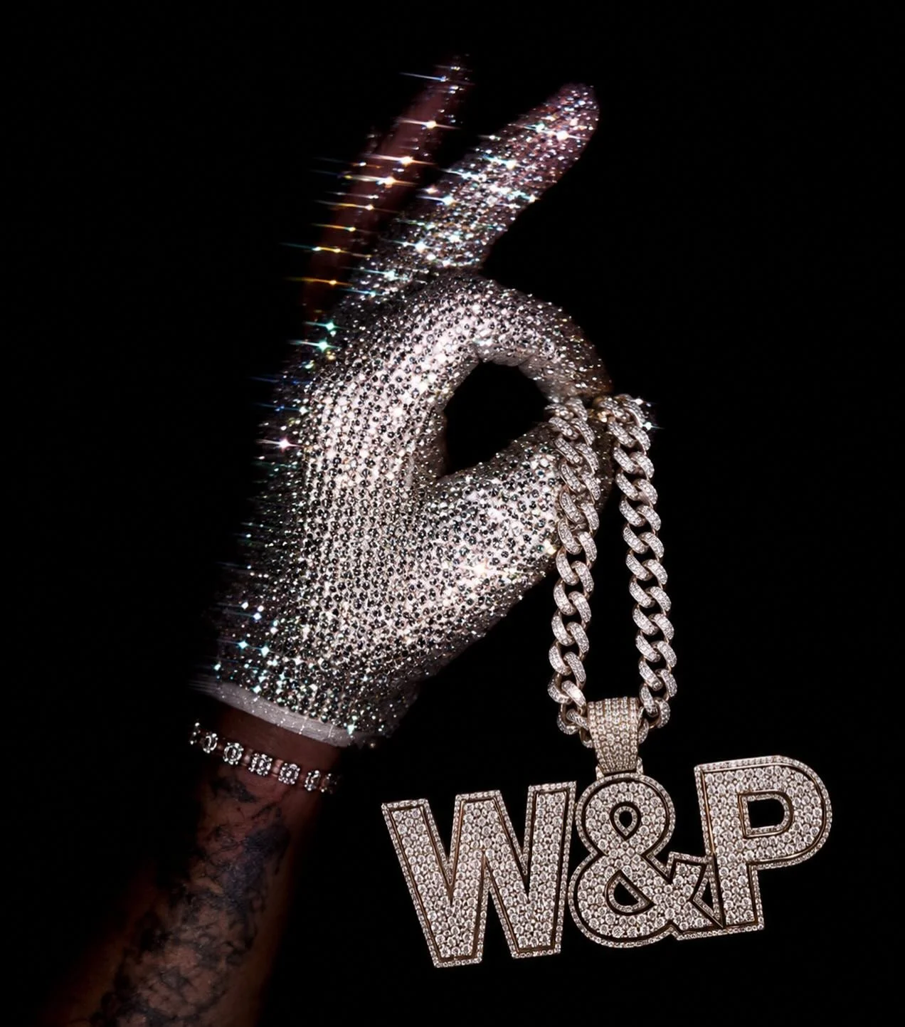 POV: your candle was made with coco-apricot wax, clean burning fragrances, &amp; a wooden wick (that is kept appropriately trimmed 👀)

SCENTED OUT 💎

Featured song: &ldquo;Wax Melts&rdquo; or whatever @champagnepapi said 🙃