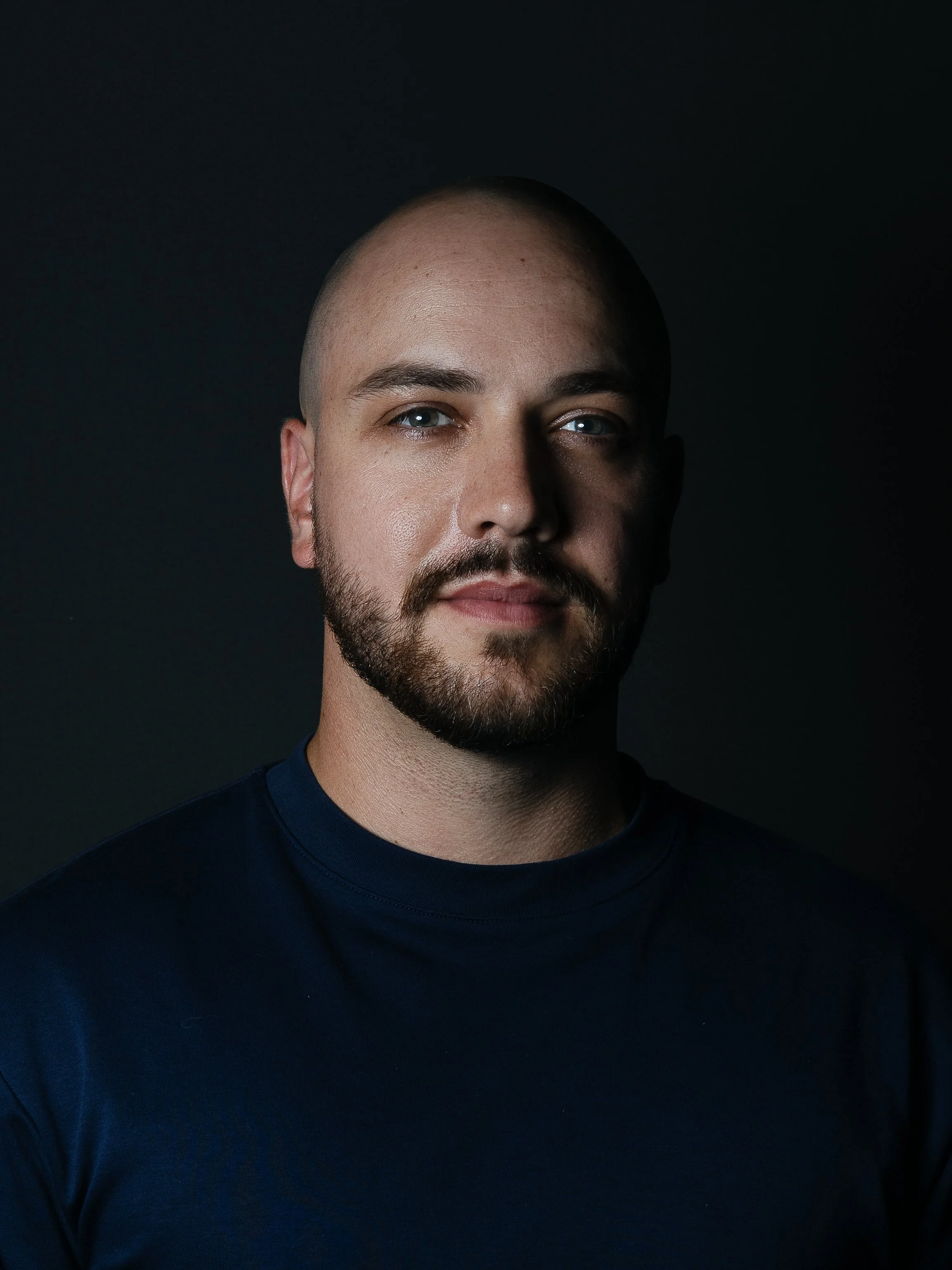 Tom_Headshot02_MamiKumagaiphoto