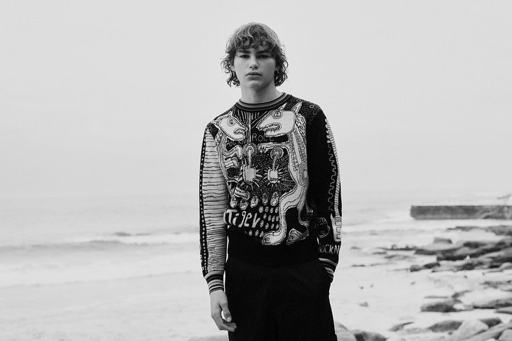@wewear_australian Reflection Campaign, Part II &ndash; shot on Gadigal country with photographer @pierretoussaint​​​​​​​​
​​​​​​​
Congratulations @_kelly__atkinson_ and @richardpoulson on another successful campaign, this year supported by @auspost.