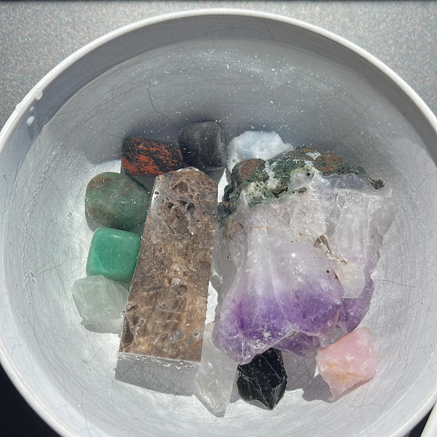 Clearing the energy and making space for all the good shit that&rsquo;s coming✨🧘&zwj;♀️📿