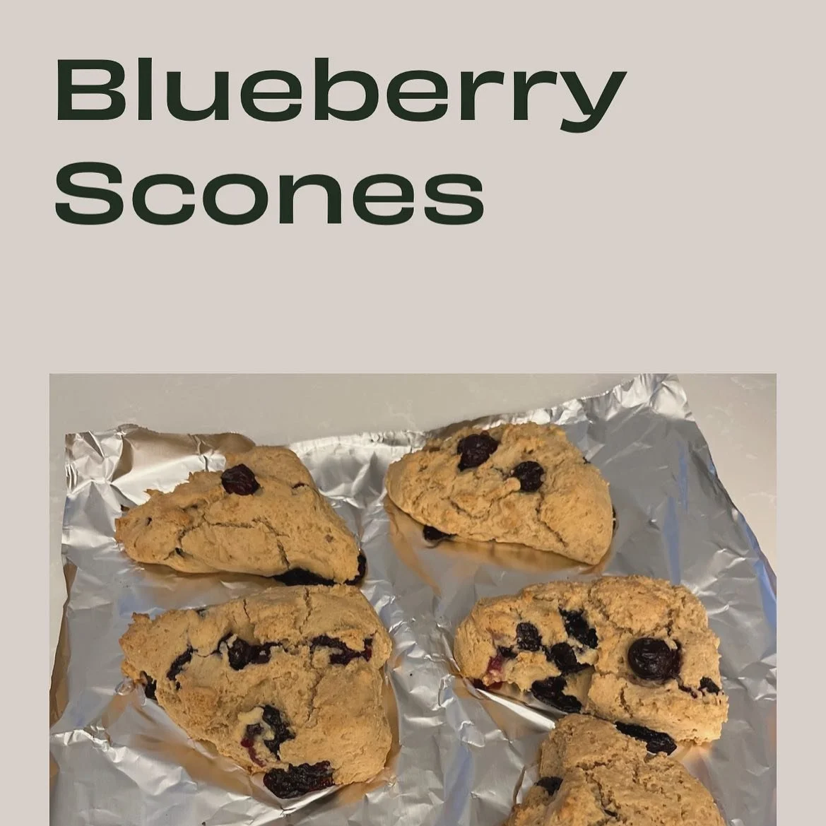 I&rsquo;m not even just saying this&hellip; but these were beyond easy to make. So just trust me and make yourself some scones to have with your morning coffee or tea☕️🫐
Recipe on the website - link in bio