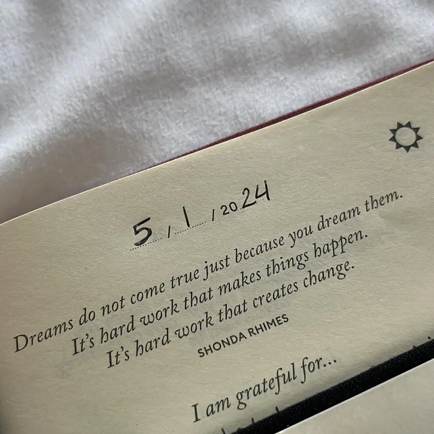 May, please be good to me! 
Reflecting on the craziness of April and sitting in the chaos of May&hellip; just trying to find equanimity🧘&zwj;♀️
Have you set your May goals? And have you taken actionable steps to complete them?