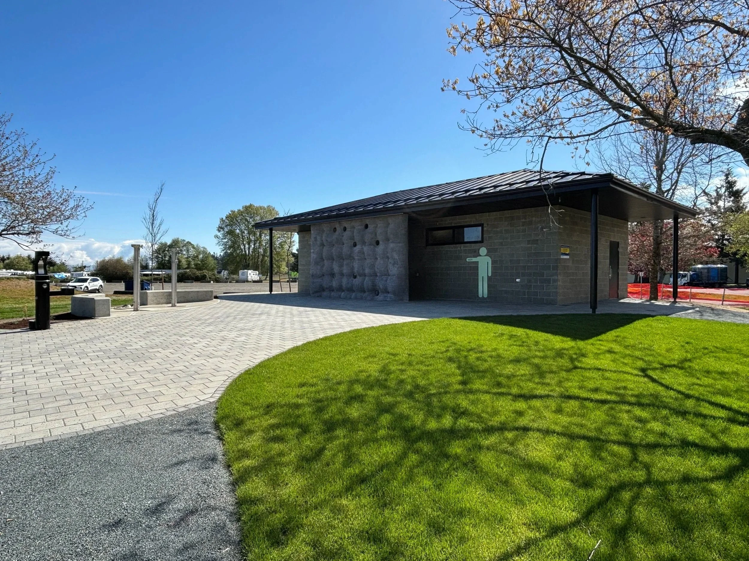 Parksville Beach Public Washroom