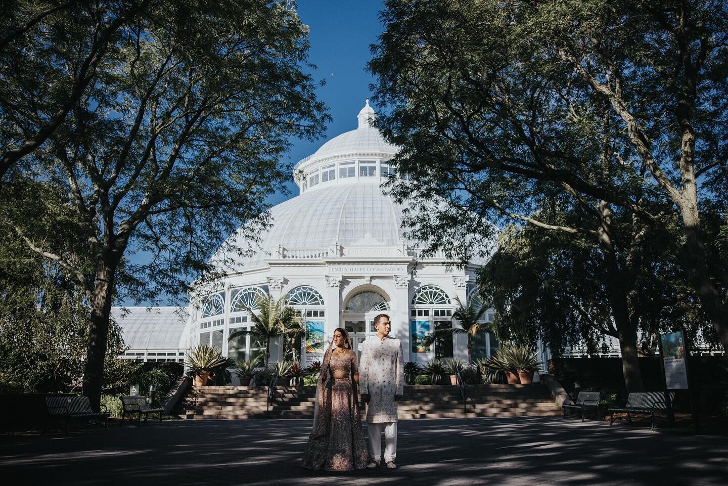 Picture perfect 🌻

📷 @ptaufiqphotography 

#wedding #indianwedding #dreamwedding #outdoorwedding #indianweddingdecor #shaadi #india #indianbridetobe #indianweddingstyle #indianbridalfashion #reelsindia #bridal #bridalmakeup #indianbride #weddingpla