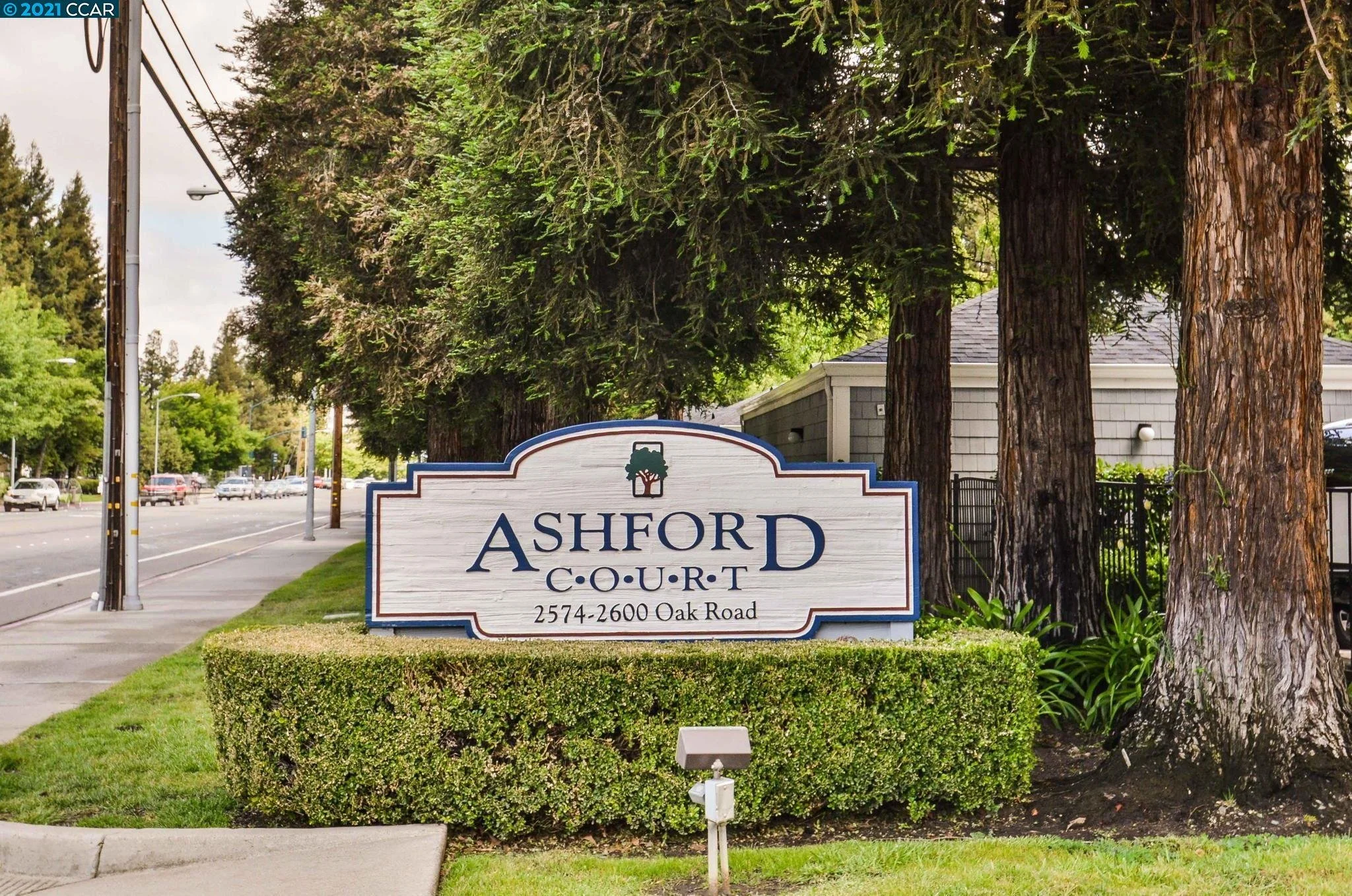 Ashford Court condo for sale in Walnut Creek