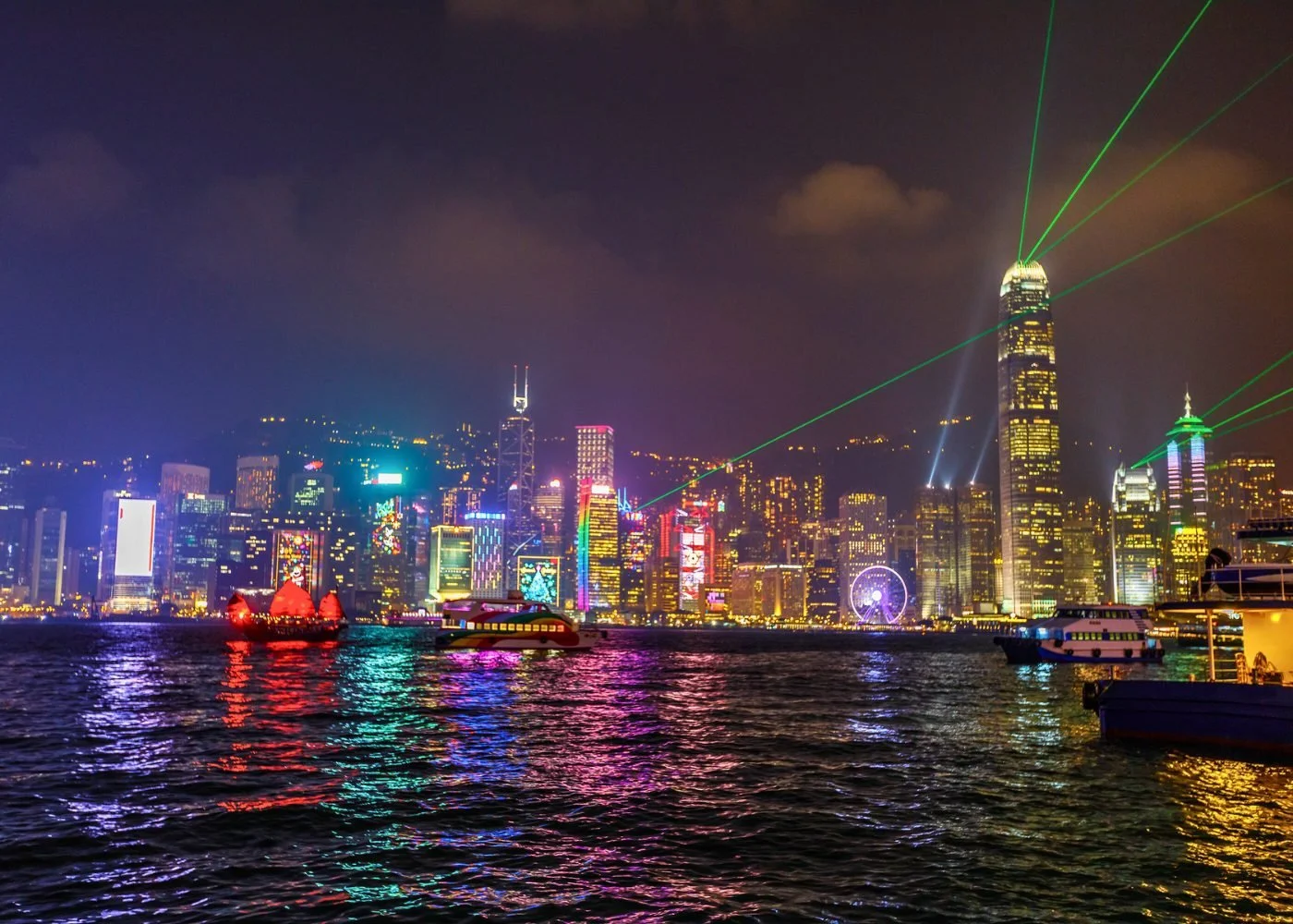 what-to-do-in-hong-kong-after-dark-symphony-of-lights.jpeg