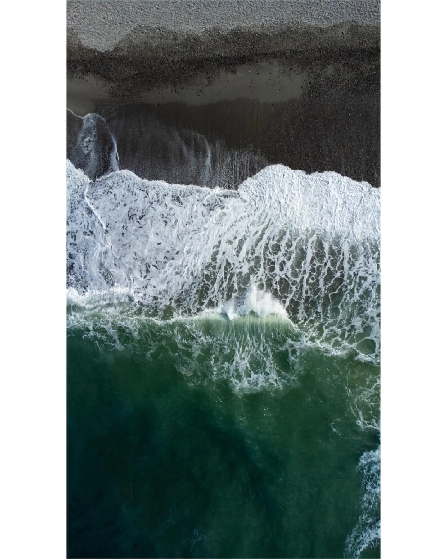 I always love seeing how the light and waves dance and shift around 💙