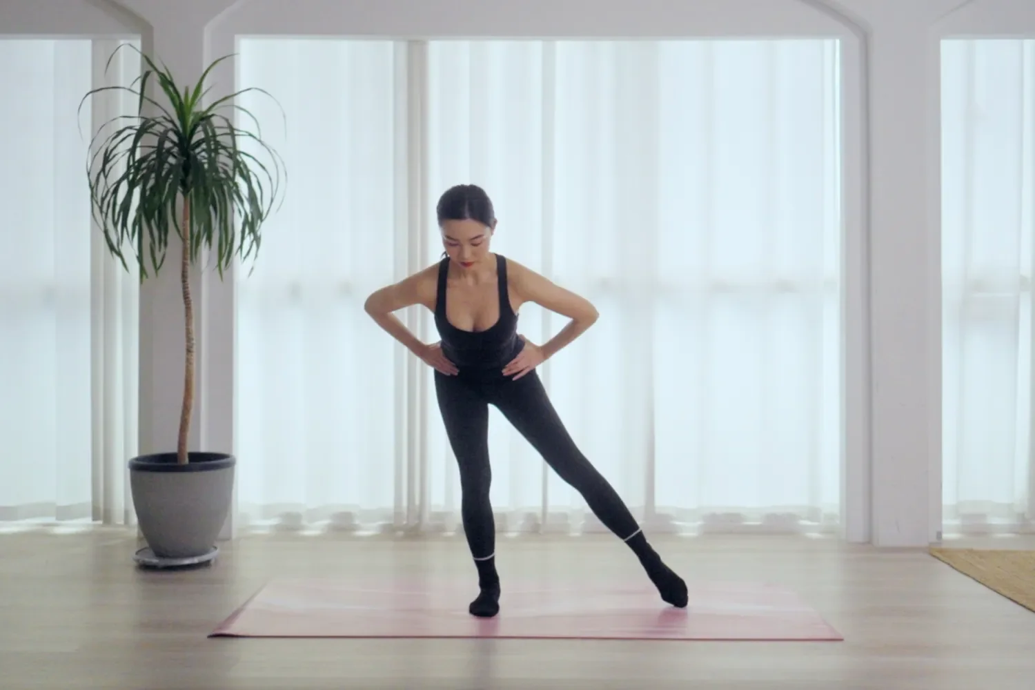 Day 6 of 7 Days to Better Posture: lower body strength and support, online Pilates with Angela