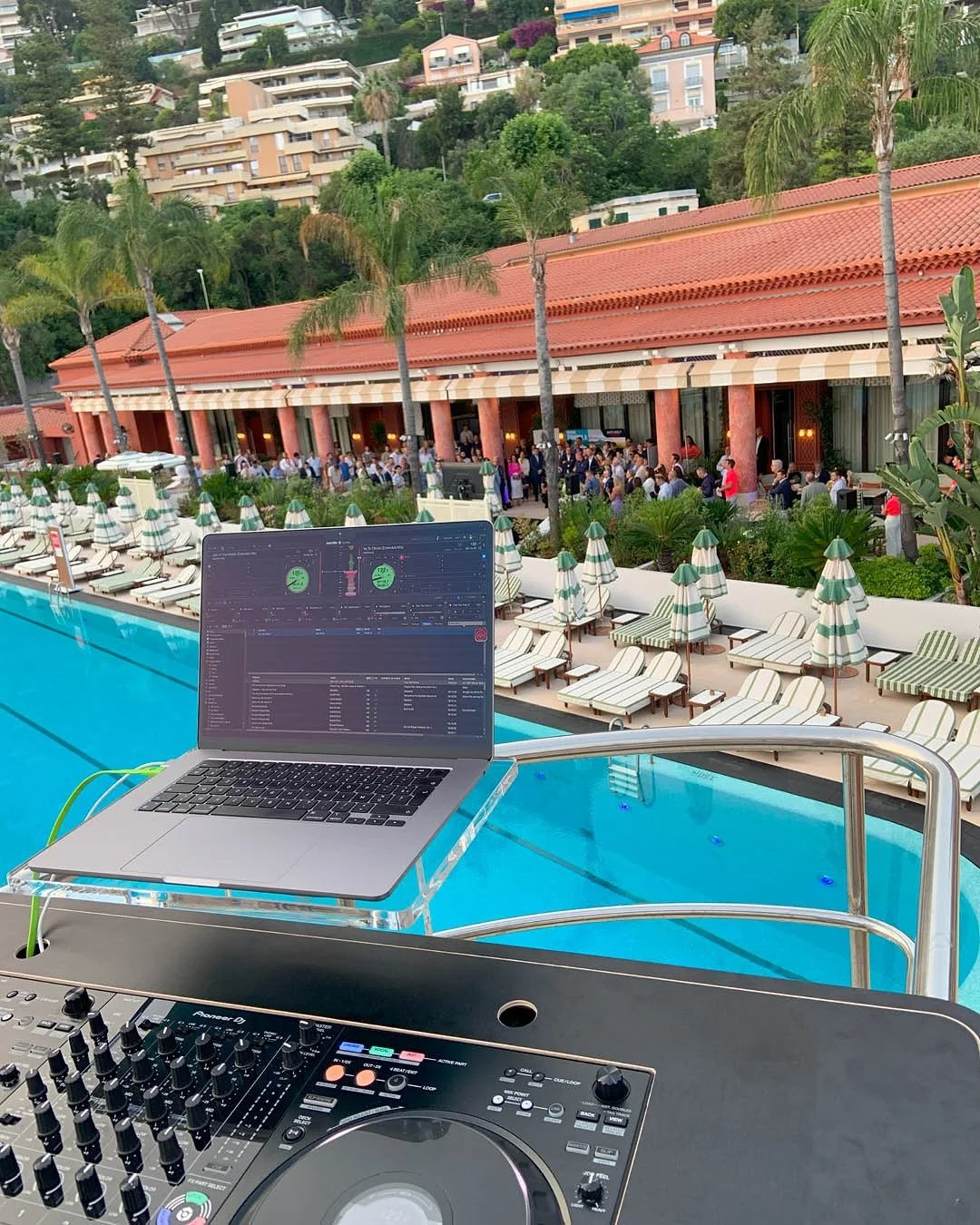 Une soir&eacute;e r&eacute;ussie, &ccedil;a se pr&eacute;pare avant m&ecirc;me la premi&egrave;re note.

Pour la soir&eacute;e caritative du B&acirc;ti Golf Challenge organis&eacute;e par @oneeagle.official au profit de @fight_aids_monaco, notre r&oc