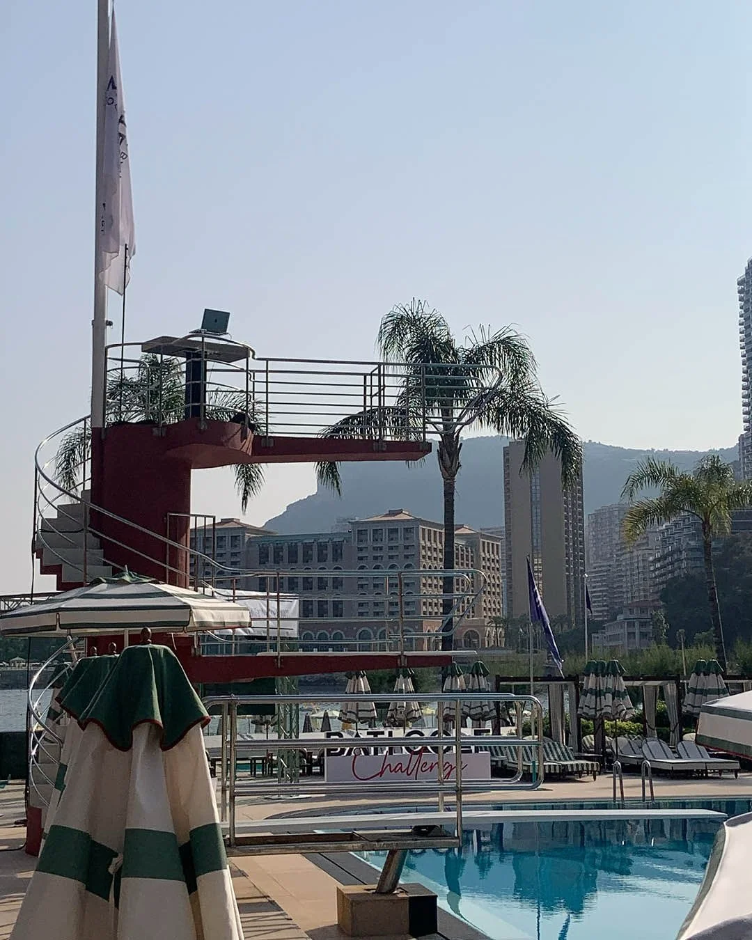 Mixer &agrave; plusieurs m&egrave;tres de haut, face &agrave; la mer&hellip; un d&eacute;fi aussi technique qu&rsquo;inoubliable !

Pour l&rsquo;organisation d&rsquo;un &eacute;v&eacute;nement caritatif &agrave; Monaco, on a eu le plaisir d&rsquo;acc
