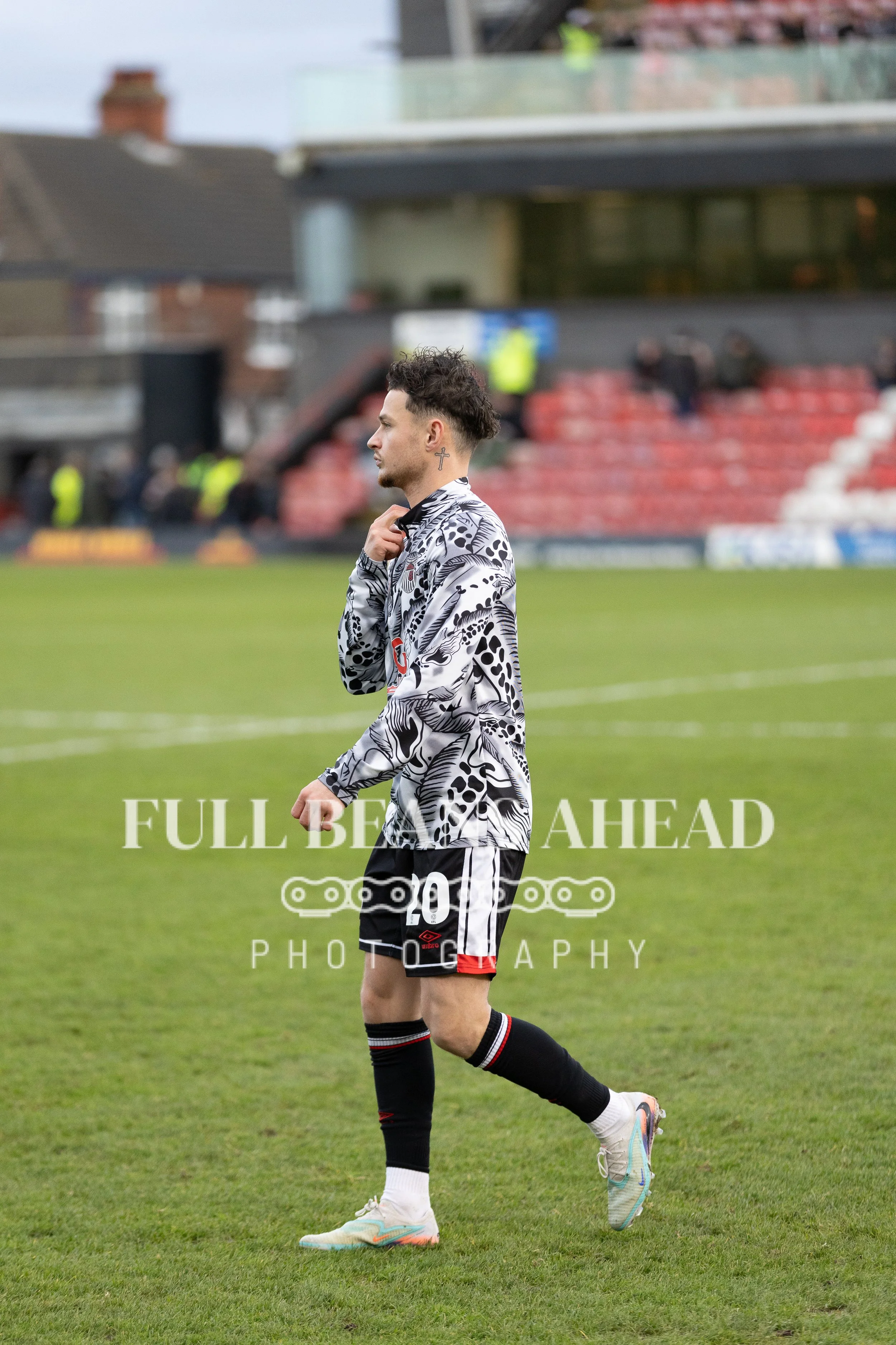 Grimsby Town vs Wealdstone F.A.Cup Third Round-16.jpg