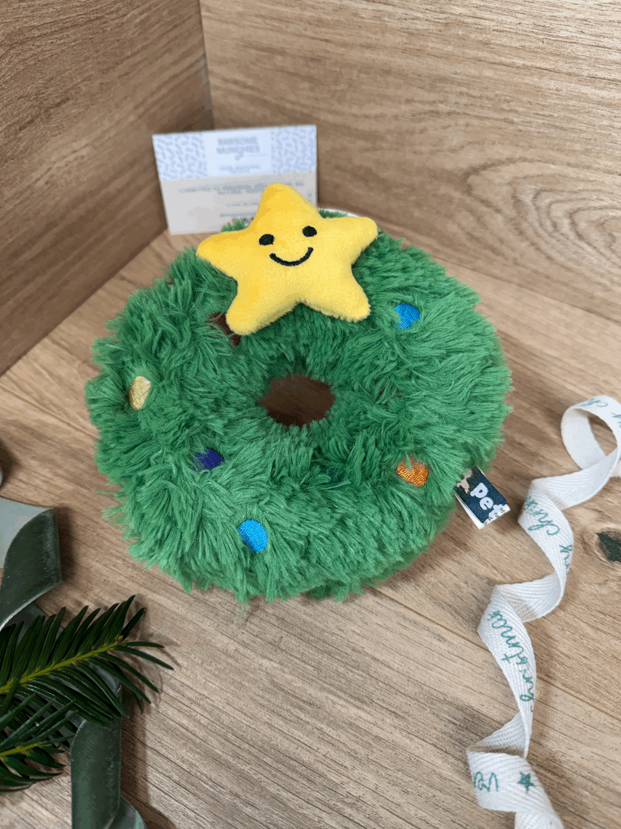 Pet Face Remy Wreath Plush and Rubber Christmas Dog Toy