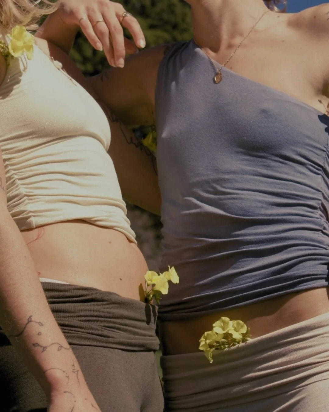 soft hours, but make it no effort required

come as you are
(no, really&hellip; we mean it)

your comfiest set, hair however it falls, skin however it is
because when you feel good, you look good (and these fits&hellip; speak for themselves)

we&rsqu