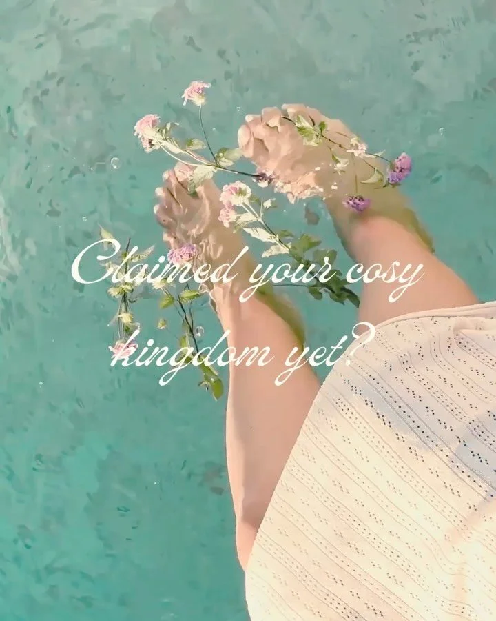 a little tour of our Soft Hours kingdom&hellip; ✨

sun-drenched bedrooms, dreamy rinse-off spots, hidden nap corners, and gardens made for slow mornings.
consider this your official invitation to start mentally moving in.

september can&rsquo;t come 