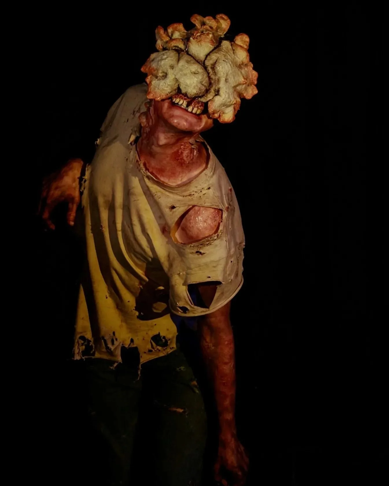 Prosthetics Specialism 
.
Final images!! 
.
Thanks to @s_coleman_ for modeling!!
.
#lastofus #protheticmakeup #prothetics #propmaker #propmaking #zombie #sfx #sfxmakeup #creepy