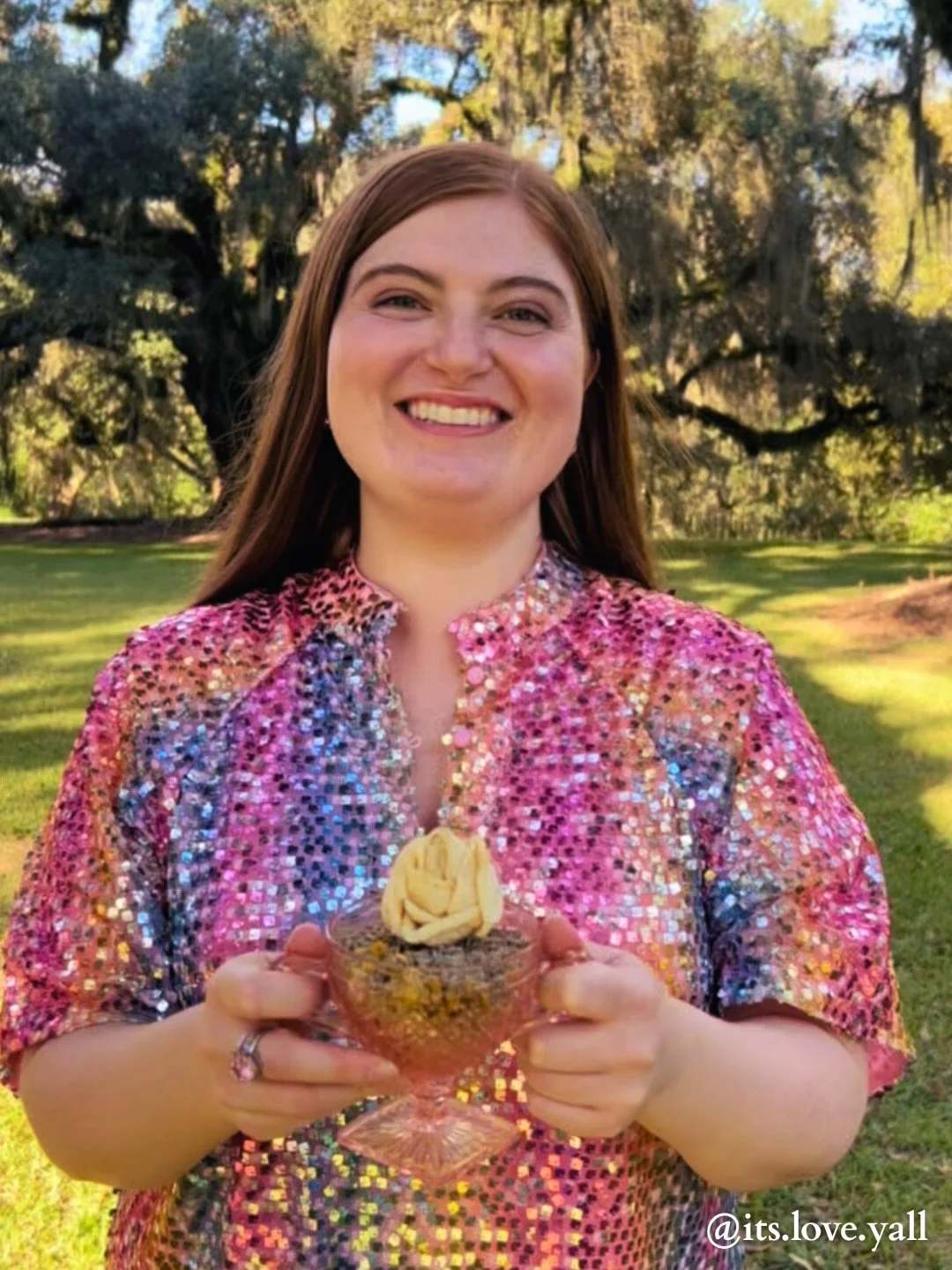 Hello, my friends! I&rsquo;m Katy, the lovebug, who delights in ohhing and ahhing over the beauty of You. What can I say&hellip; seeing you has my heart beaming and toes tapping in joy. Literally. 

A little about me:
I&rsquo;m no stranger or foe to 