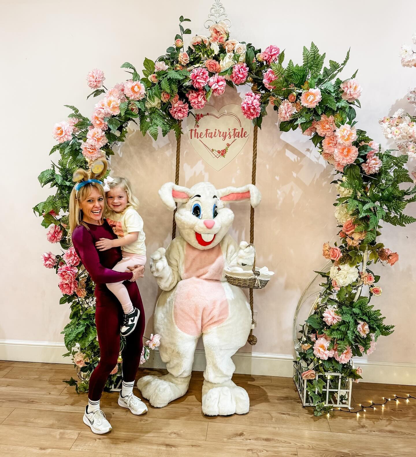 The Easter bunny will be visiting The Fairy&rsquo;s Tale this half term! Book your Easter makeover and visit our bunny now: https://thelittleboxoffice.com/enchantedevents4kids/
Link in bio 🐰

#easterevent #easterbunny #visittheeasterbunny #eastermak