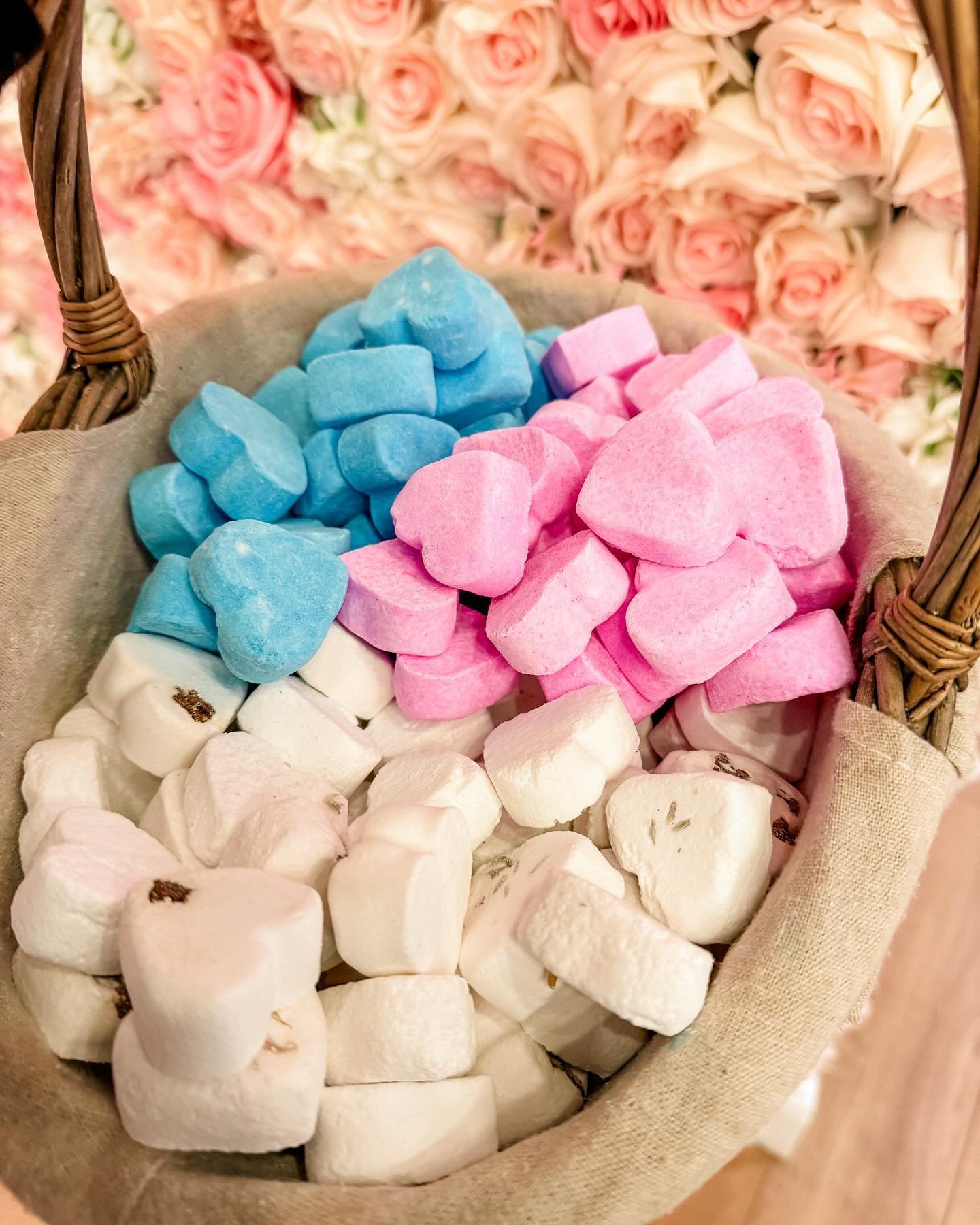 Our pink and blue mini heart bath bombs for our foot spas are back in stock! 🌟 Swipe to watch one fizz, they smell so good too and turn the water pink or blue 💞

#childrenssalon #childrensspa #kidsspa #footspa #kidsfootspa #heartbathbomb