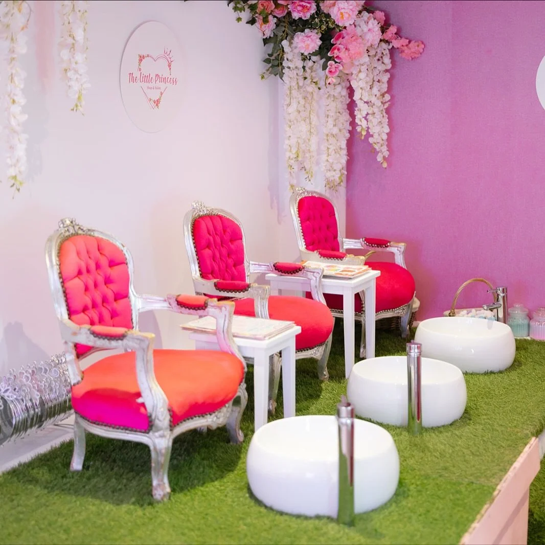 Our children&rsquo;s spa room 💝 Especially designed for children, our spa room is the perfect setting for your little ladies birthday party. Enjoy treatments such as mini facials, foot spas, nail painting, tattoos and makeup followed by afternoon te