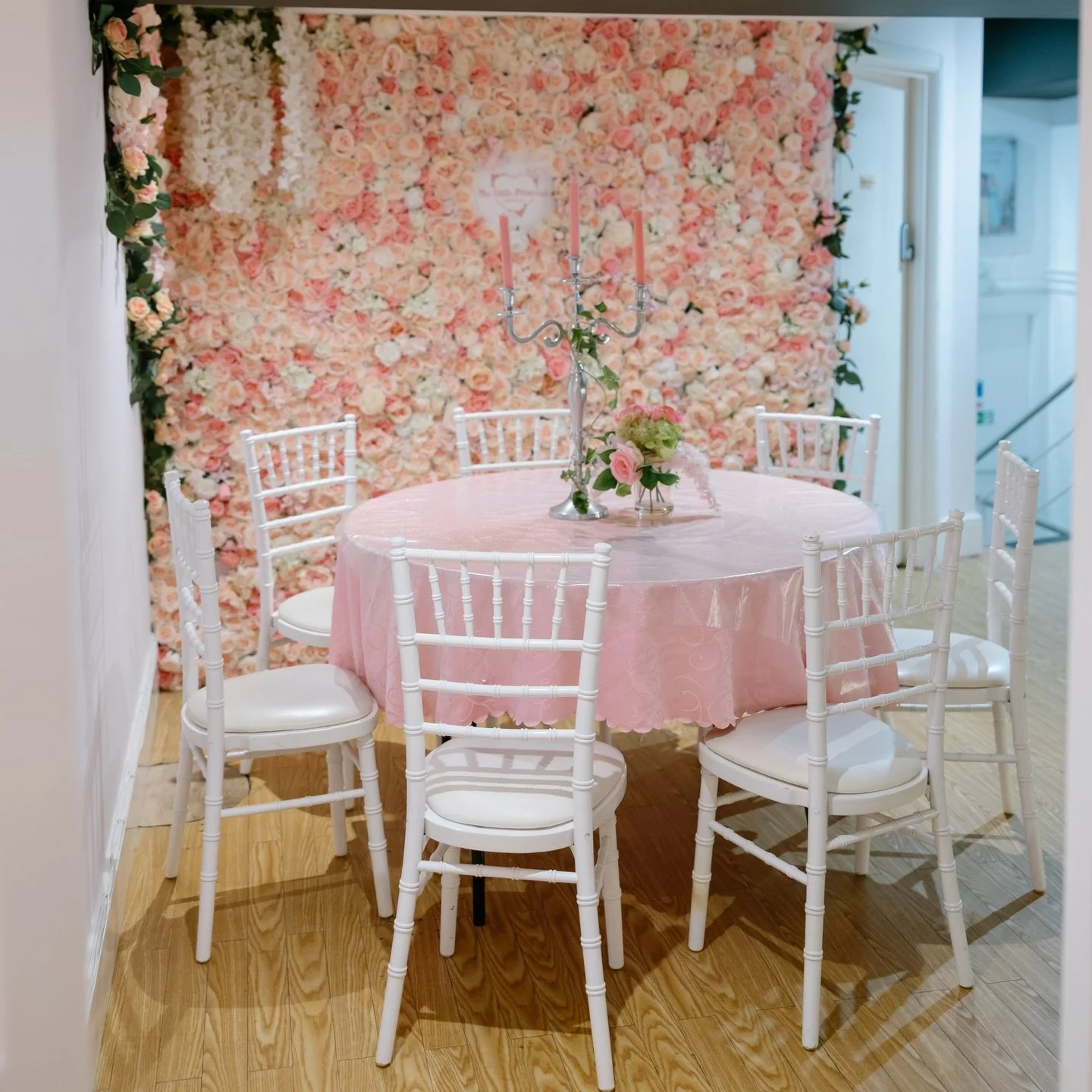 Our pretty setting for our spa party afternoon tea 💕 Get organised and book your 2026 party now. 

https://www.phorest.com/salon/thelittleprincessshopandsalon

Link in bio 🩷

#spaparty #pamperparty #kidsspaparty #childrensspaparty #afternoontea