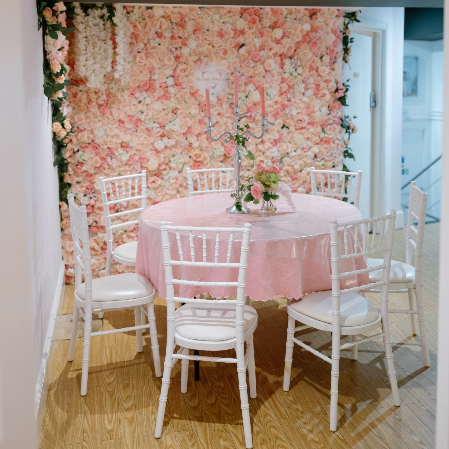 Our pretty setting for our spa party afternoon tea 💕 Get organised and book your 2026 party now. 

https://www.phorest.com/salon/thelittleprincessshopandsalon

Link in bio 🩷

#spaparty #pamperparty #kidsspaparty #childrensspaparty #afternoontea