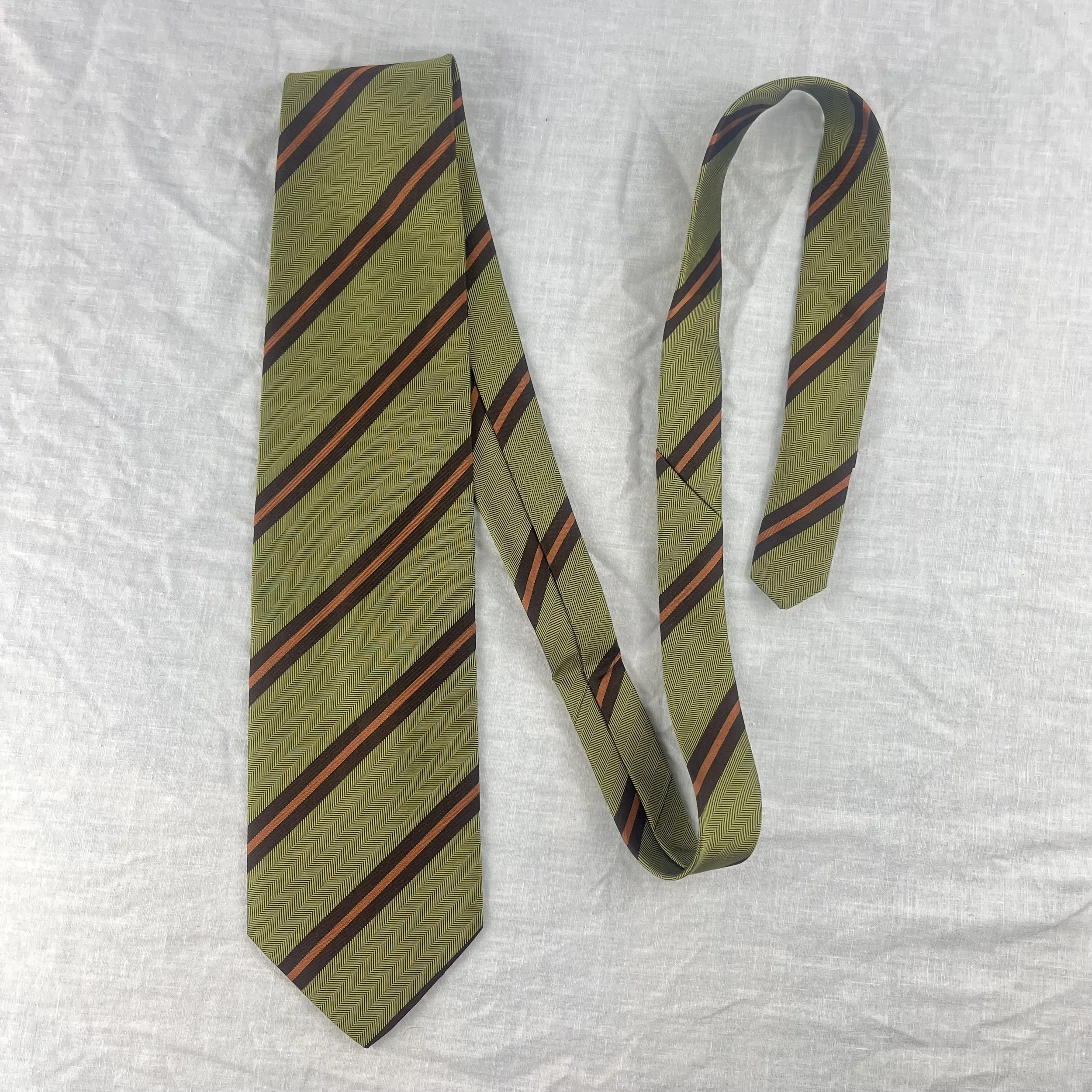 Vintage Gucci green silk tie