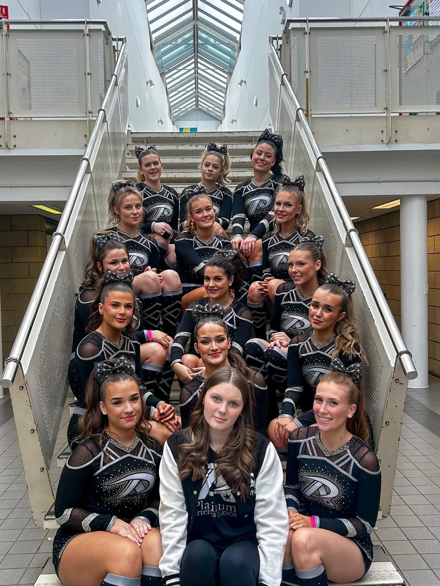 Onyx ready for warmup🖤

#cheer #cheerleading #bracknellcheer #level3 #cheerleadingcompetition