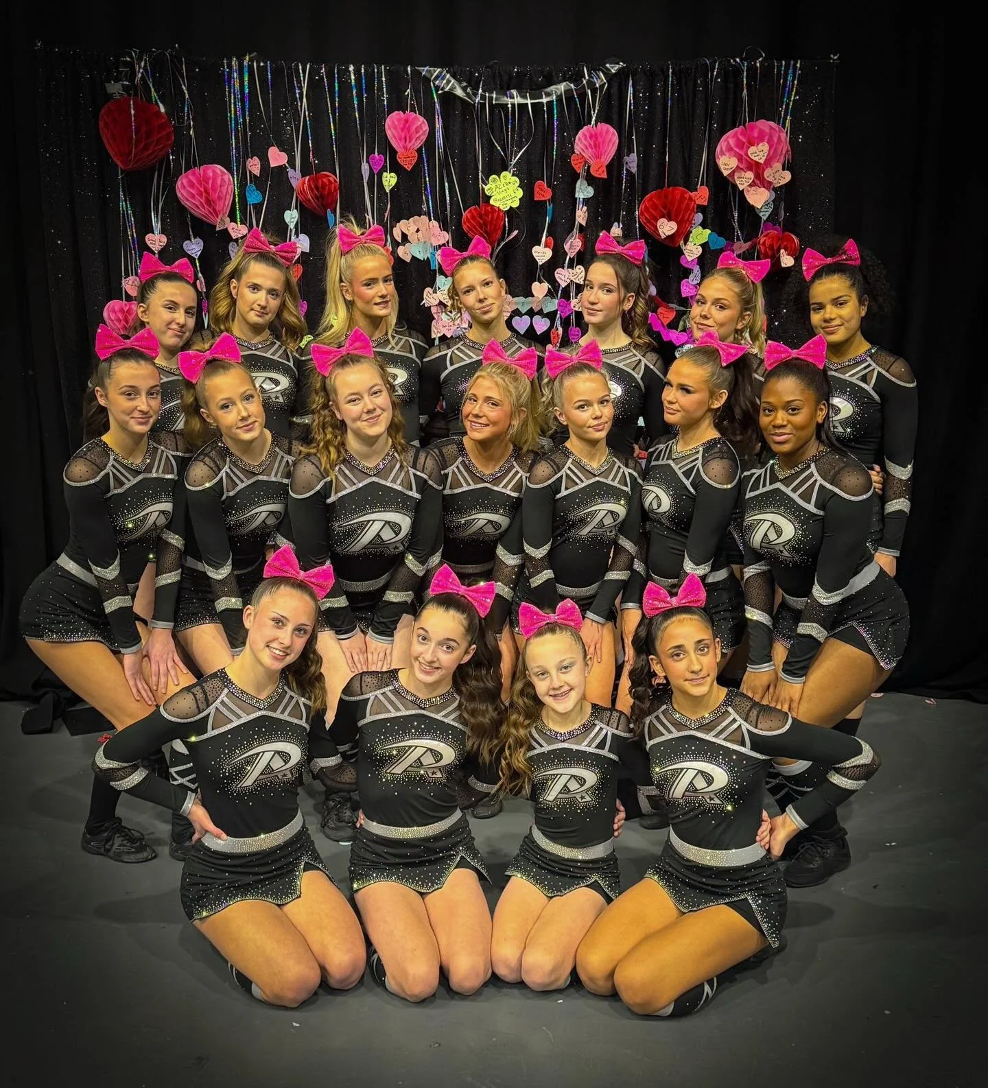 Pink Diamonds debuted their routine for the first time this weekend and we couldn&rsquo;t be prouder🩷 countdown to the states is officially on🇺🇸 

#cheer #bracknellcheer #cheerleading #cheerleadingteam #cheerleadingcompetition