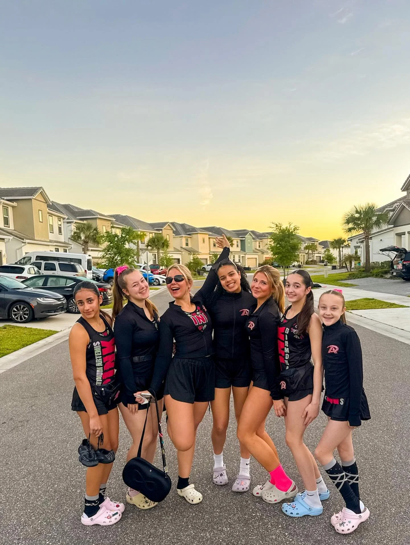 Early 6am start for our girls this morning! Ready for their first training in Florida🇺🇸

#allstarworlds #level3 #sunrise #cheerleading #cheerleadingteam