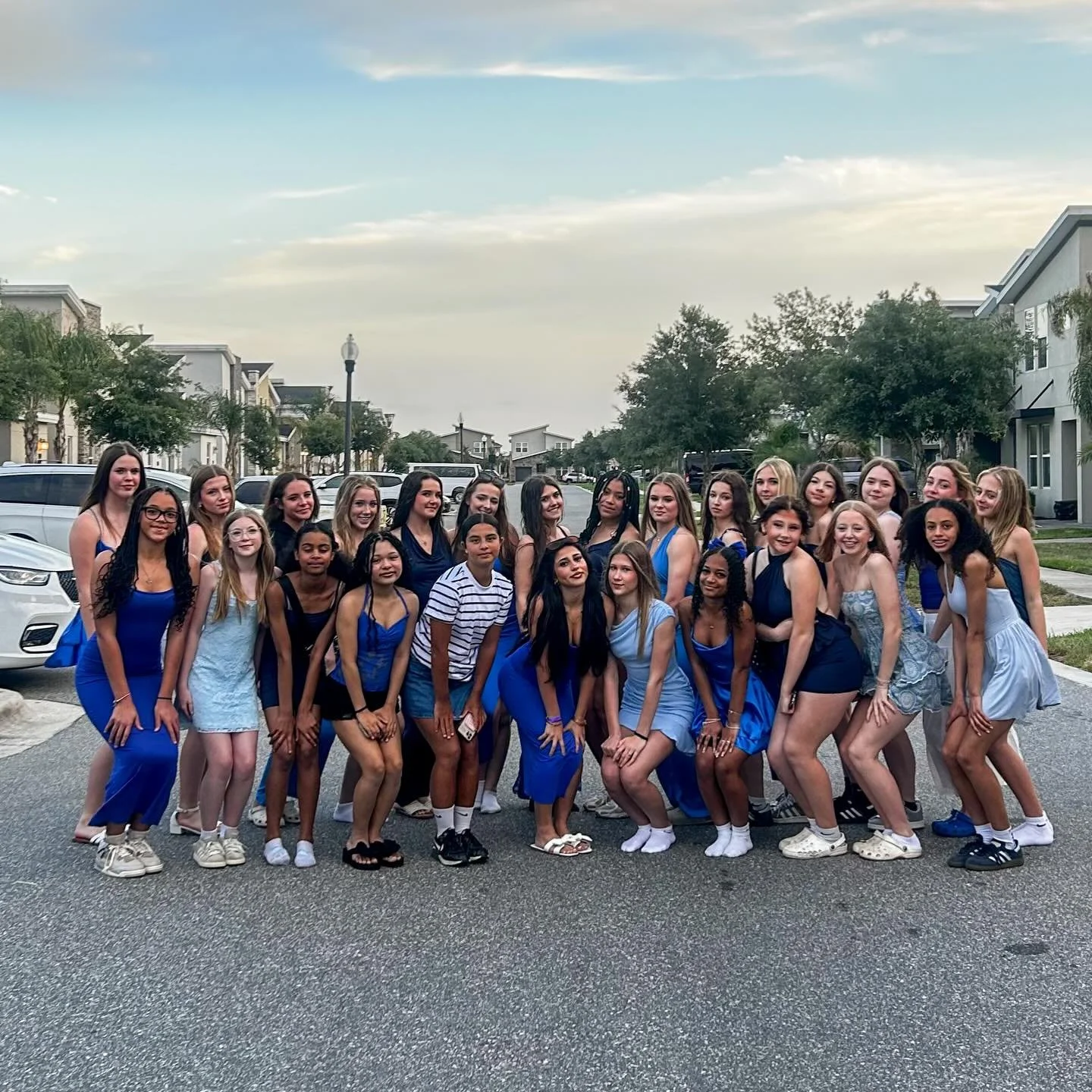 Blue themed night to celebrate sapphire in Florida💙🇺🇸

#bracknellcheer #cheerleading #cheerleadersofinstagram #florida #cheerleadingteam
