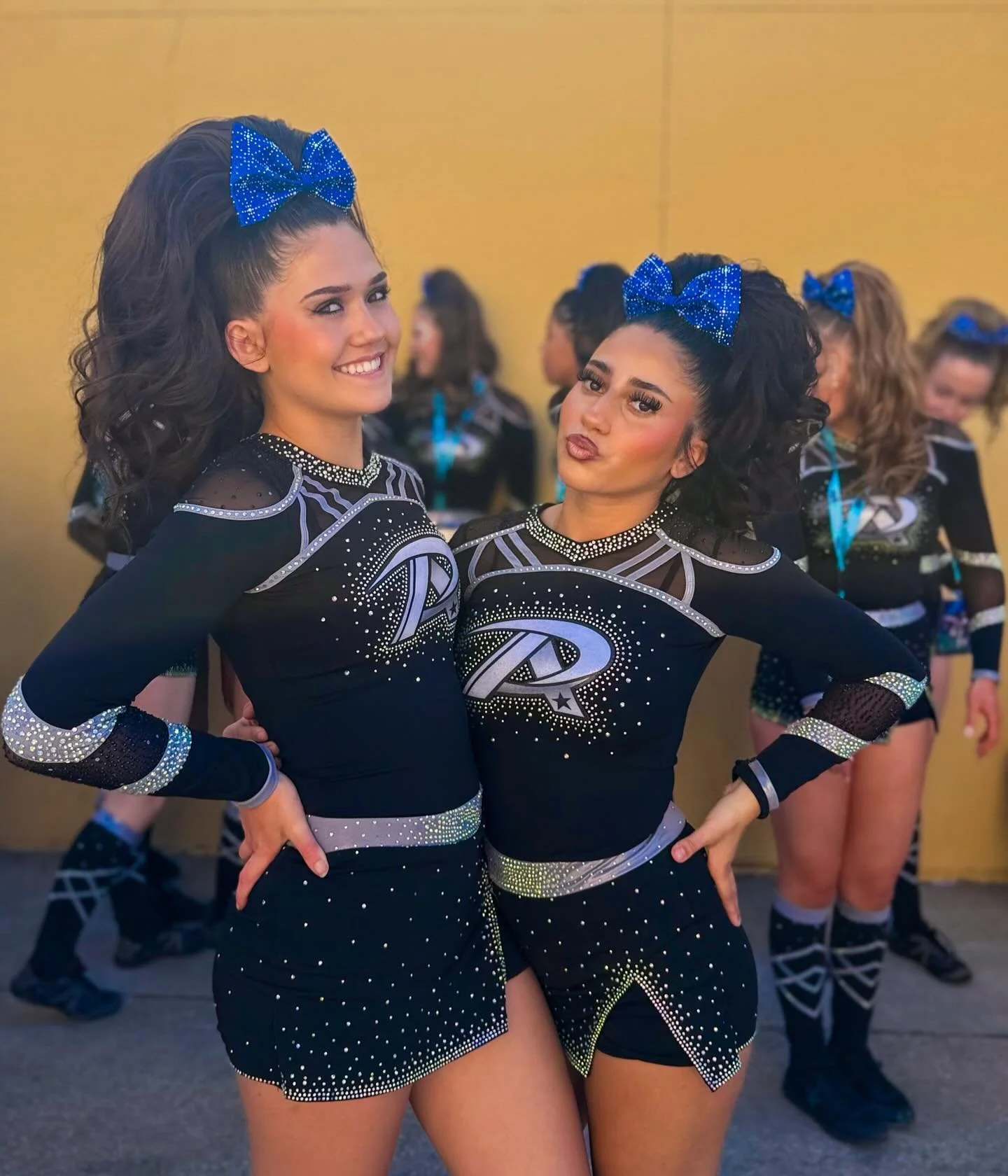 Sapphire are so ready for day 1 at Prep and Rec Grand Nationals @openchampionshipseries 💙

#bracknellcheer #cheerleading #florida #cheerleadingteam #cheerleadingcompetition
