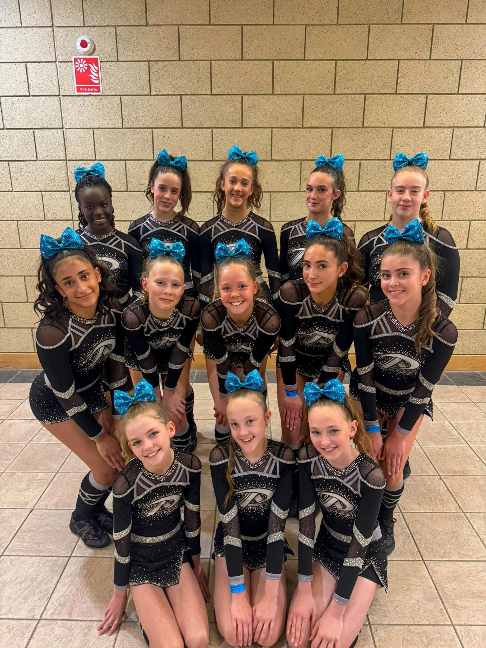 Topaz are in the house and ready to go🩵

#cheerleaders #cheerleading #bracknellcheer #cheerleadersofinstagram #cheerleadingcompetition