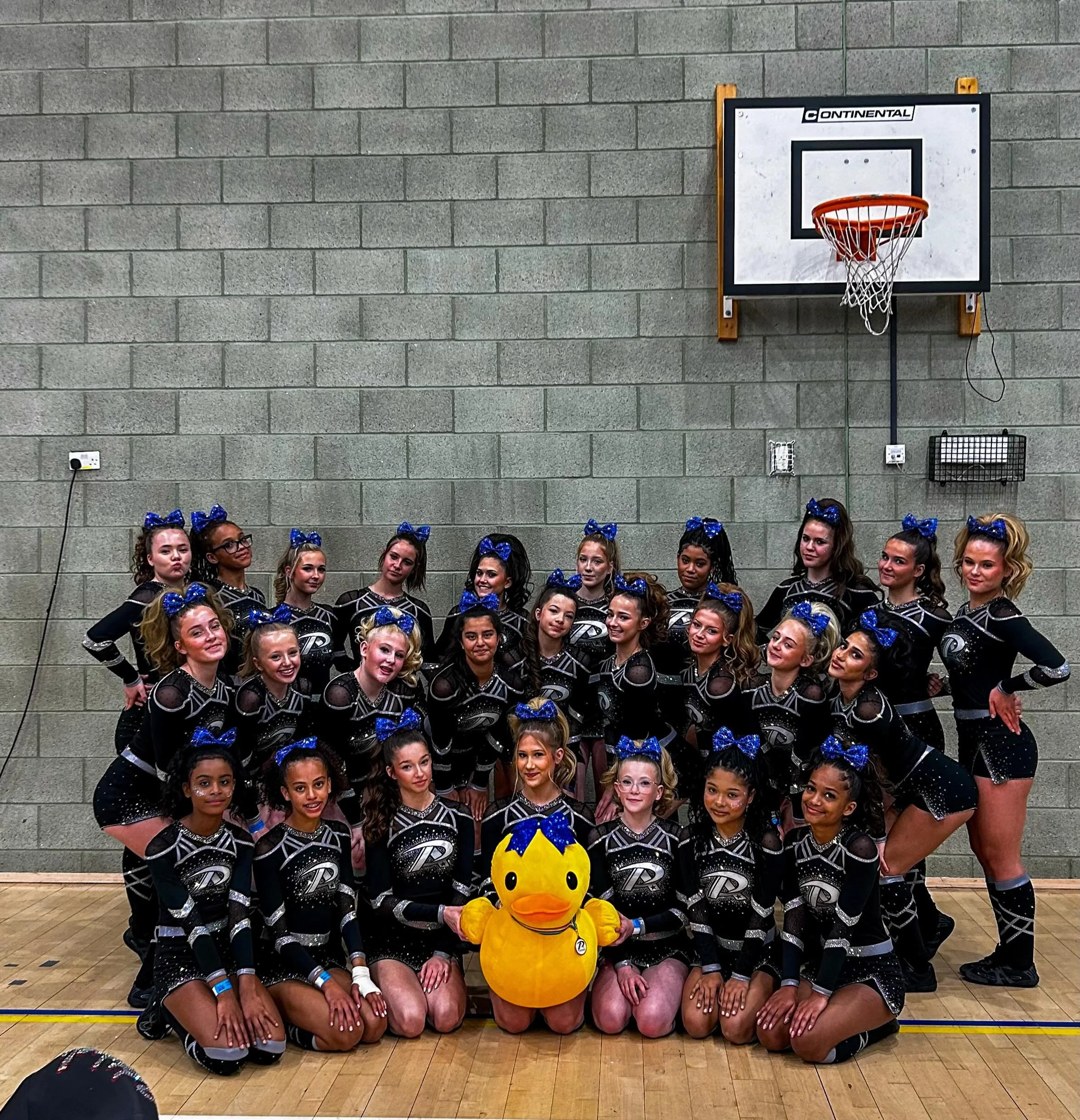 Sapphire were our final team of the weekend and what a show they gave us💙

#cheerleading #bracknellcheer #cheerleadingteam #cheerleadersofinstagram #cheerleadingcompetition