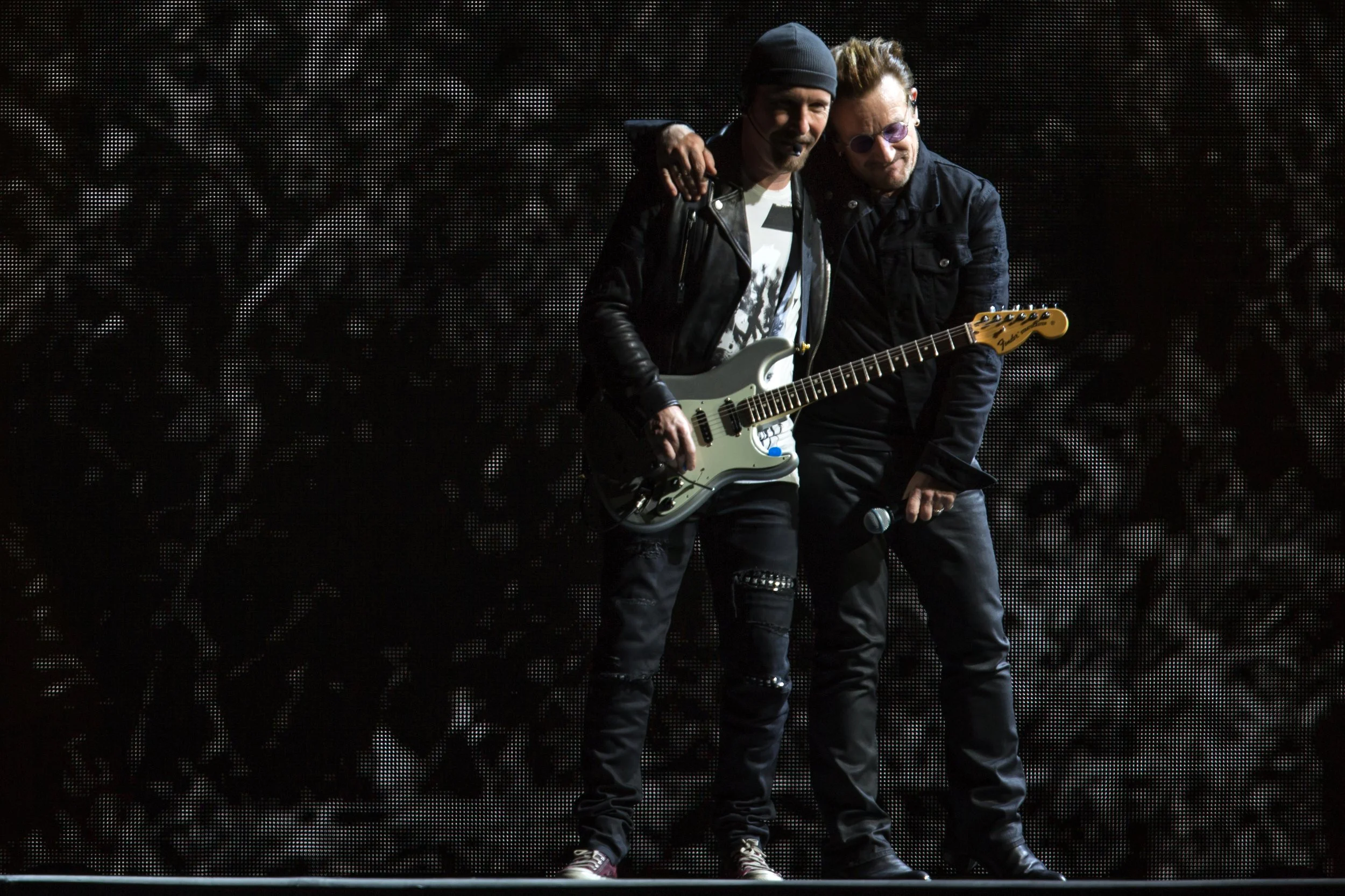 U2.jpg