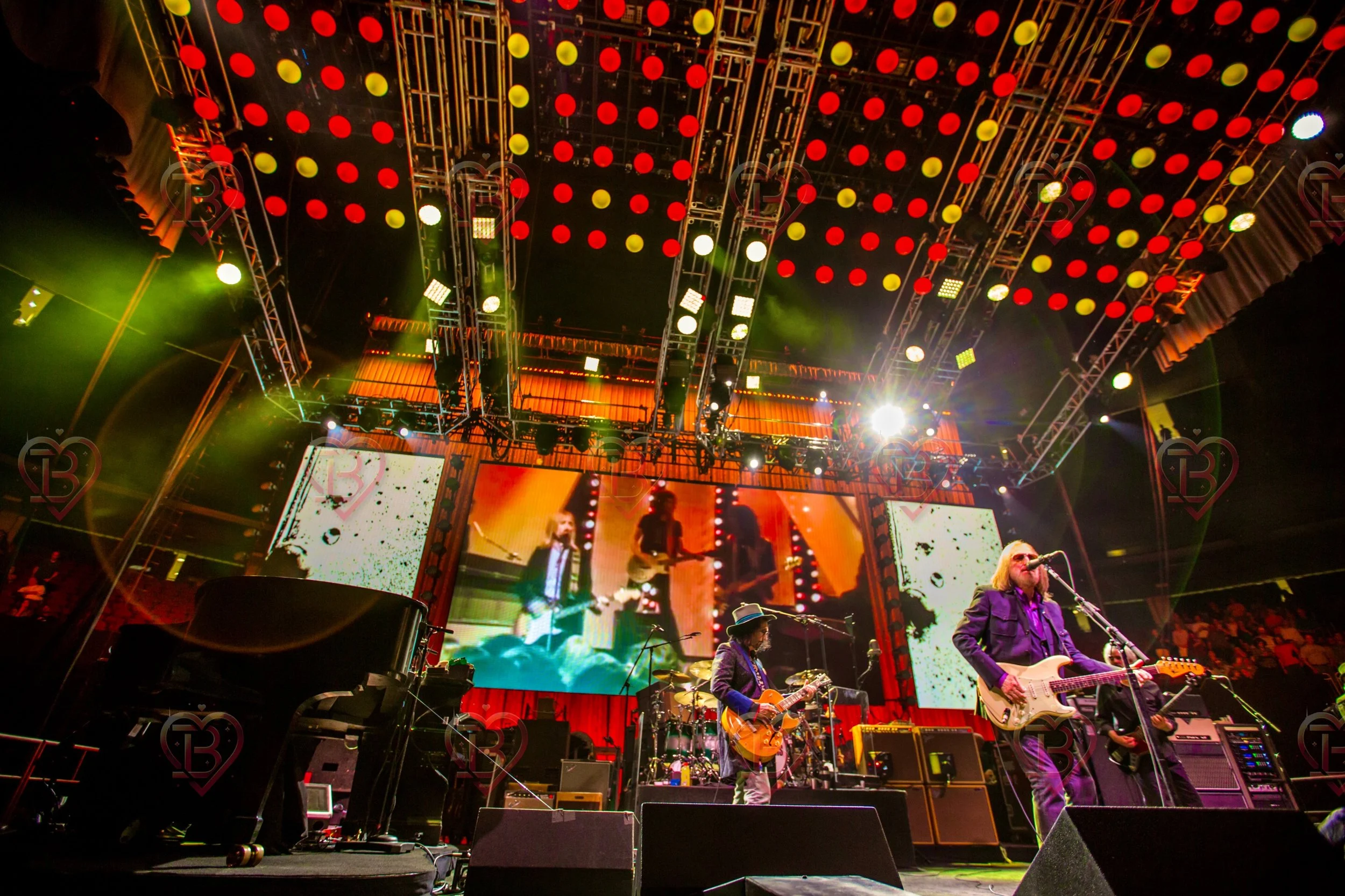 Tom Petty and the Heartbreaking 6.JPG