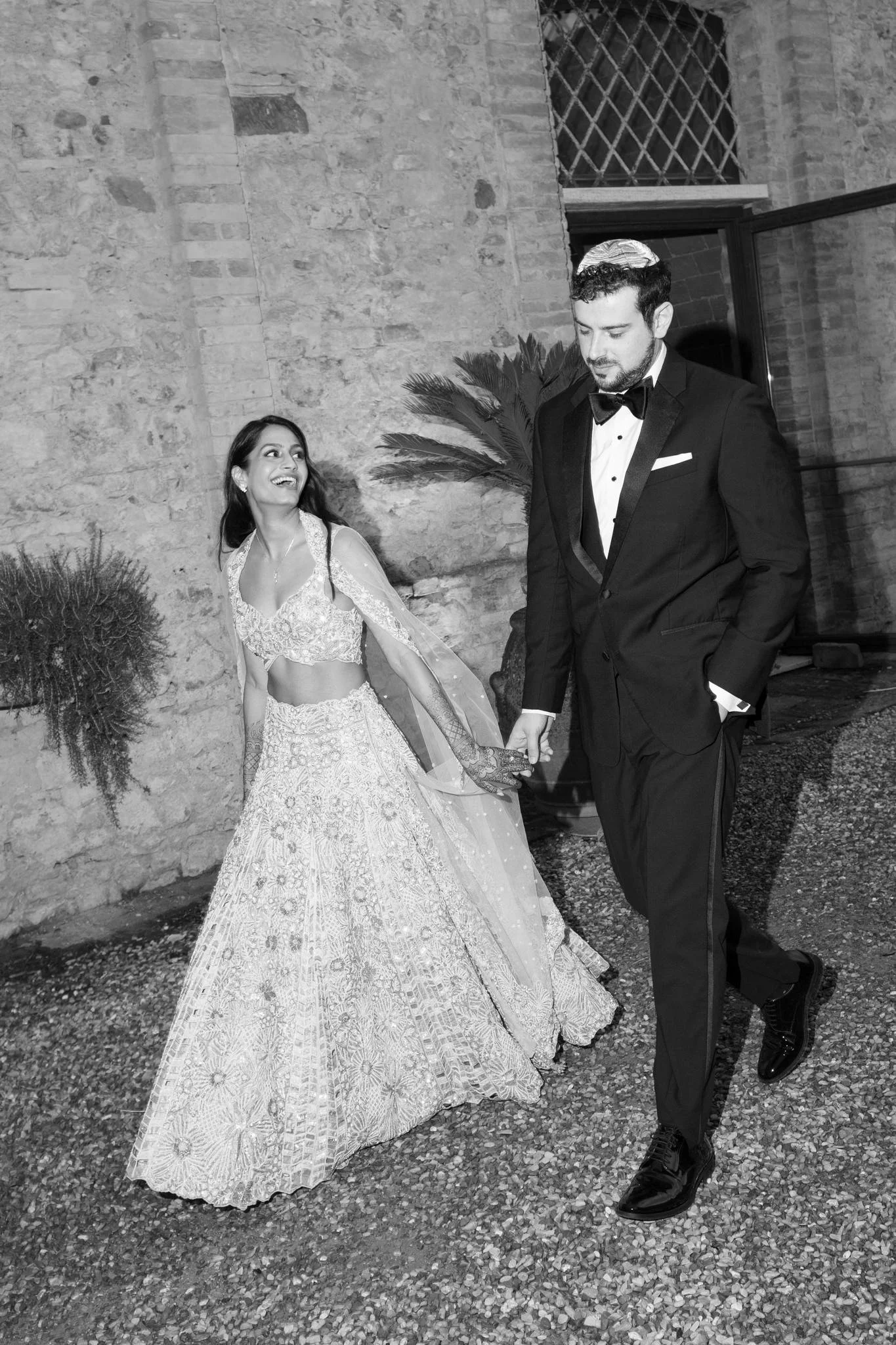 wedding-photographer-tuscany-indian-wedding-juliaandgil120450319.jpg