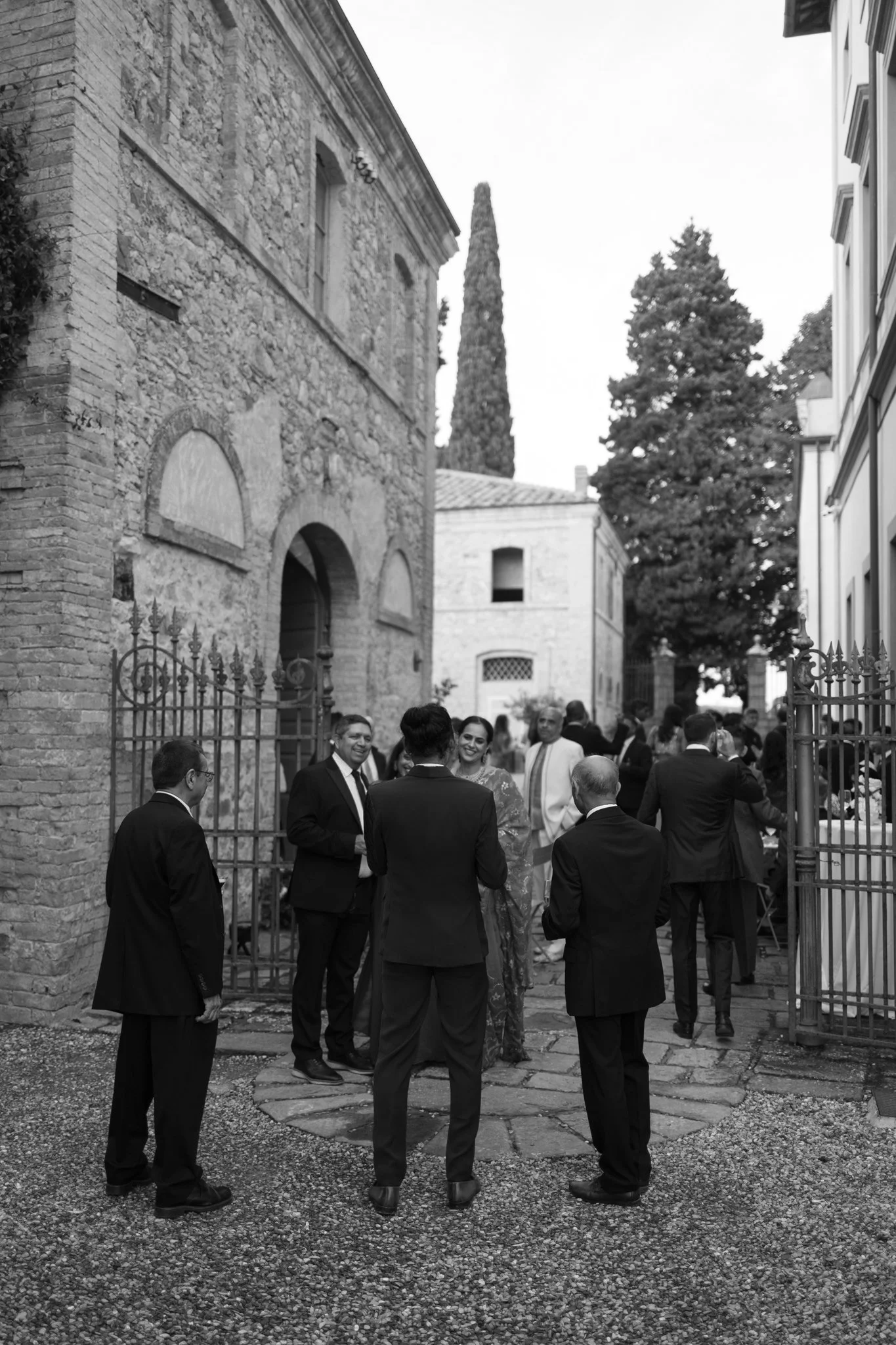 wedding-photographer-tuscany-indian-wedding-juliaandgil119402218.jpg